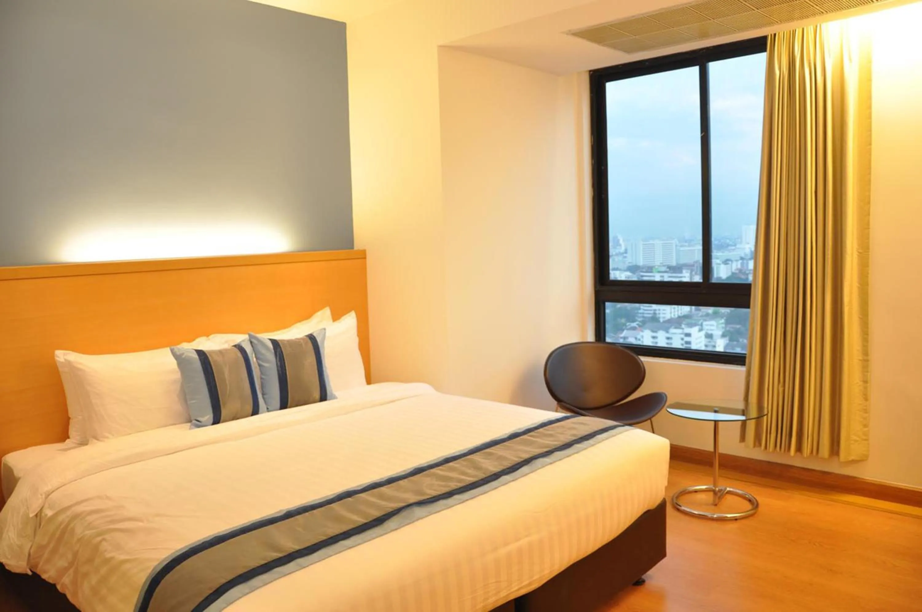 Bed in Iyarin @ Tuk Chang Hotel