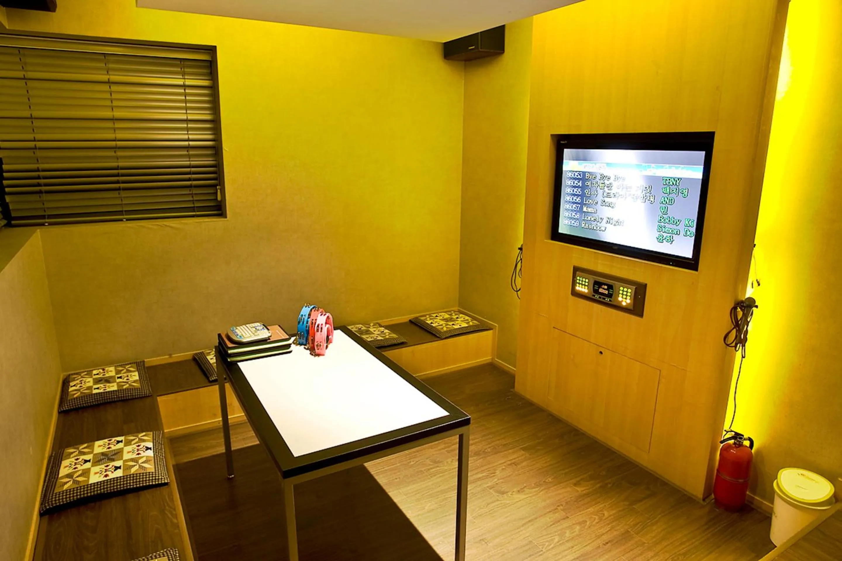 Karaoke in Hyundai Soo Resort Hoengseong