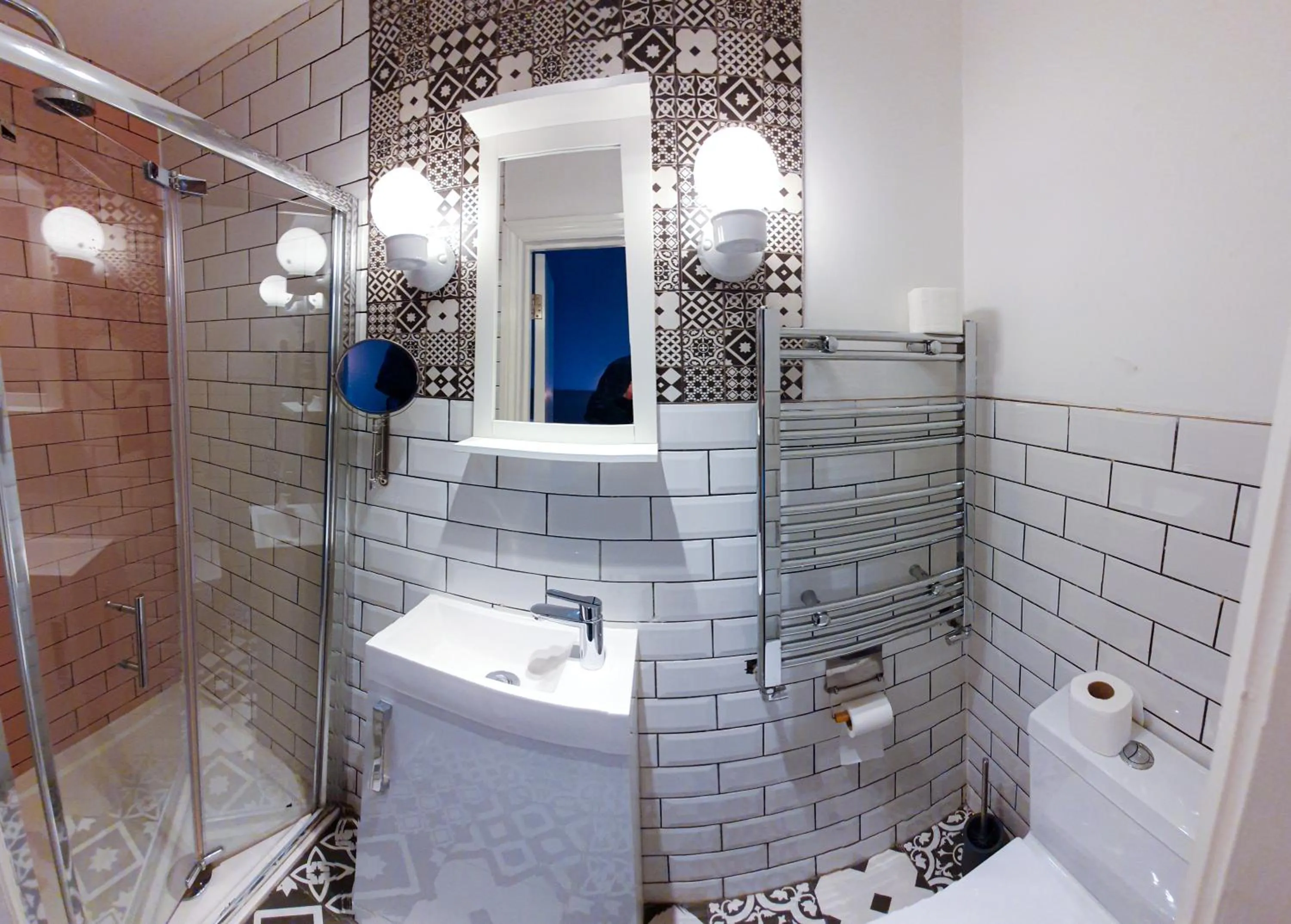 Bathroom in Plaza Hotel