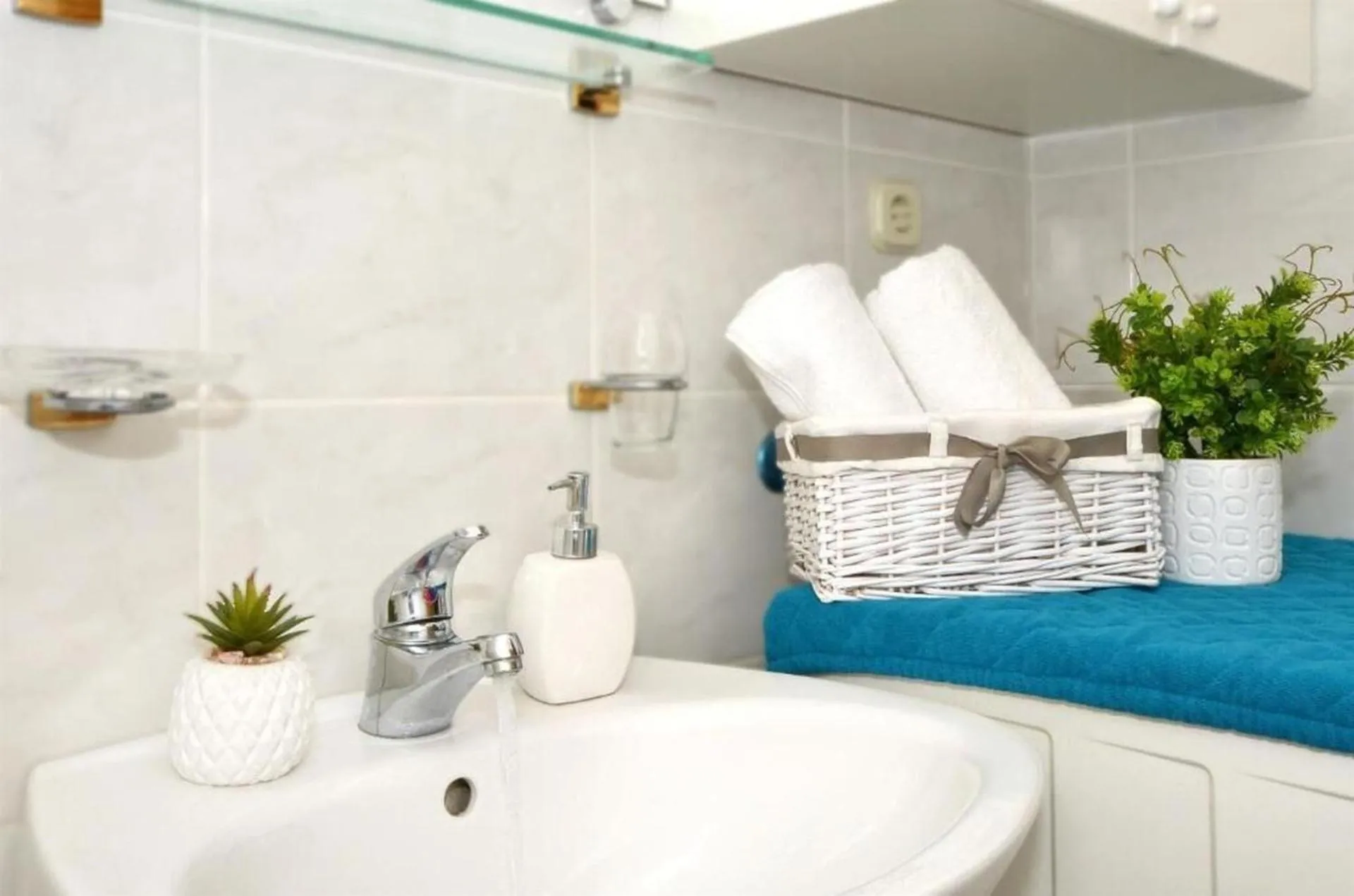 Toilet in Apartments Sandy