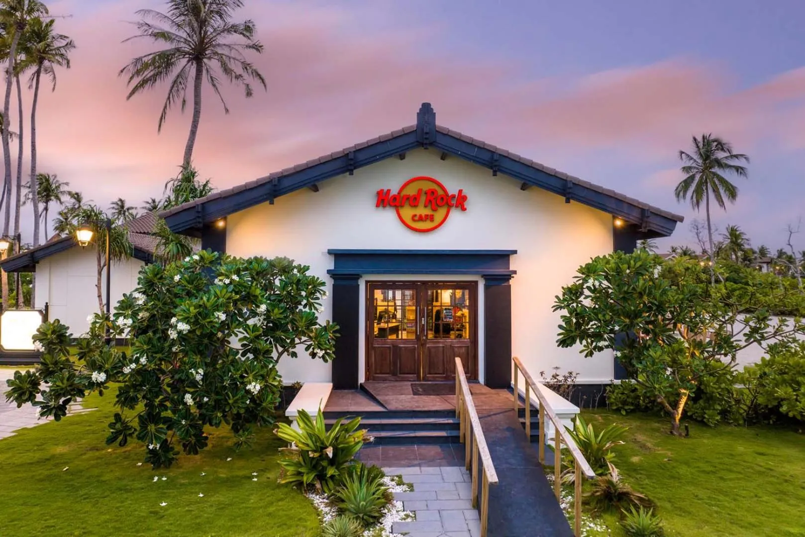 Restaurant/places to eat in Hard Rock Hotel Maldives - FREE transfer for stays until 21st Dec 2025 and 11th Jan to 30th Apr 2026