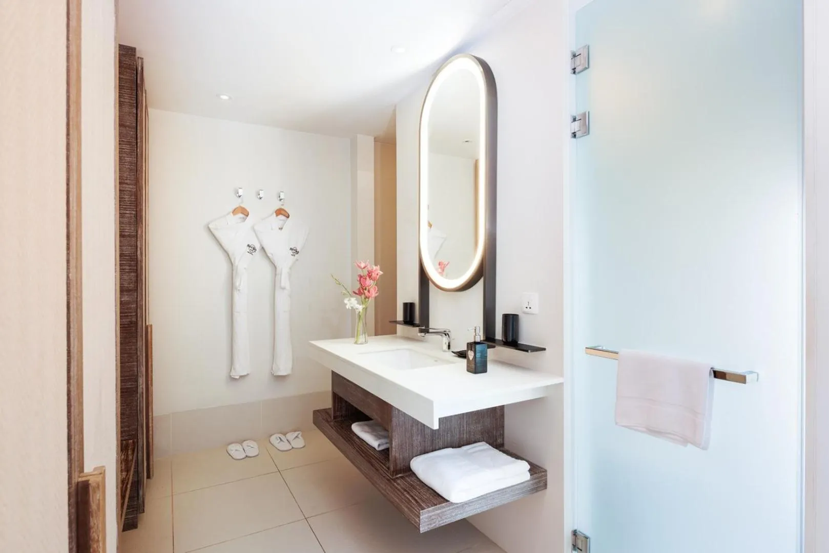 Bathroom in Hard Rock Hotel Maldives - FREE transfer for stays from 01st Mar to 31st Oct 2026