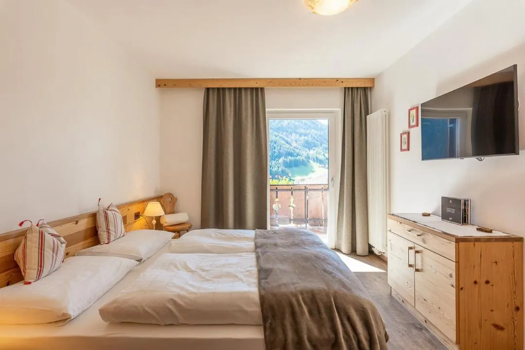 Bed in Residence Prapoz