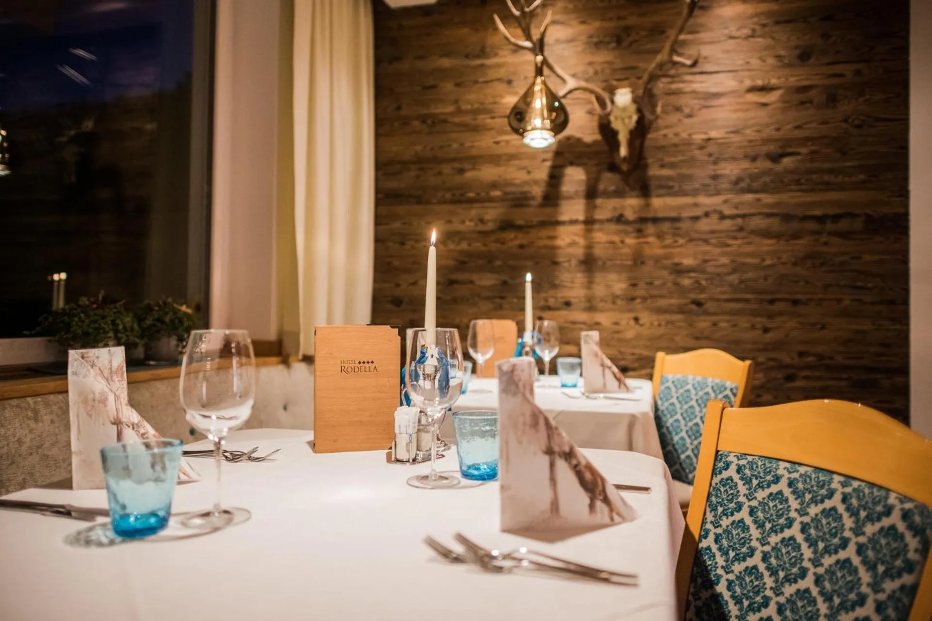 Restaurant/places to eat in Hotel Rodella