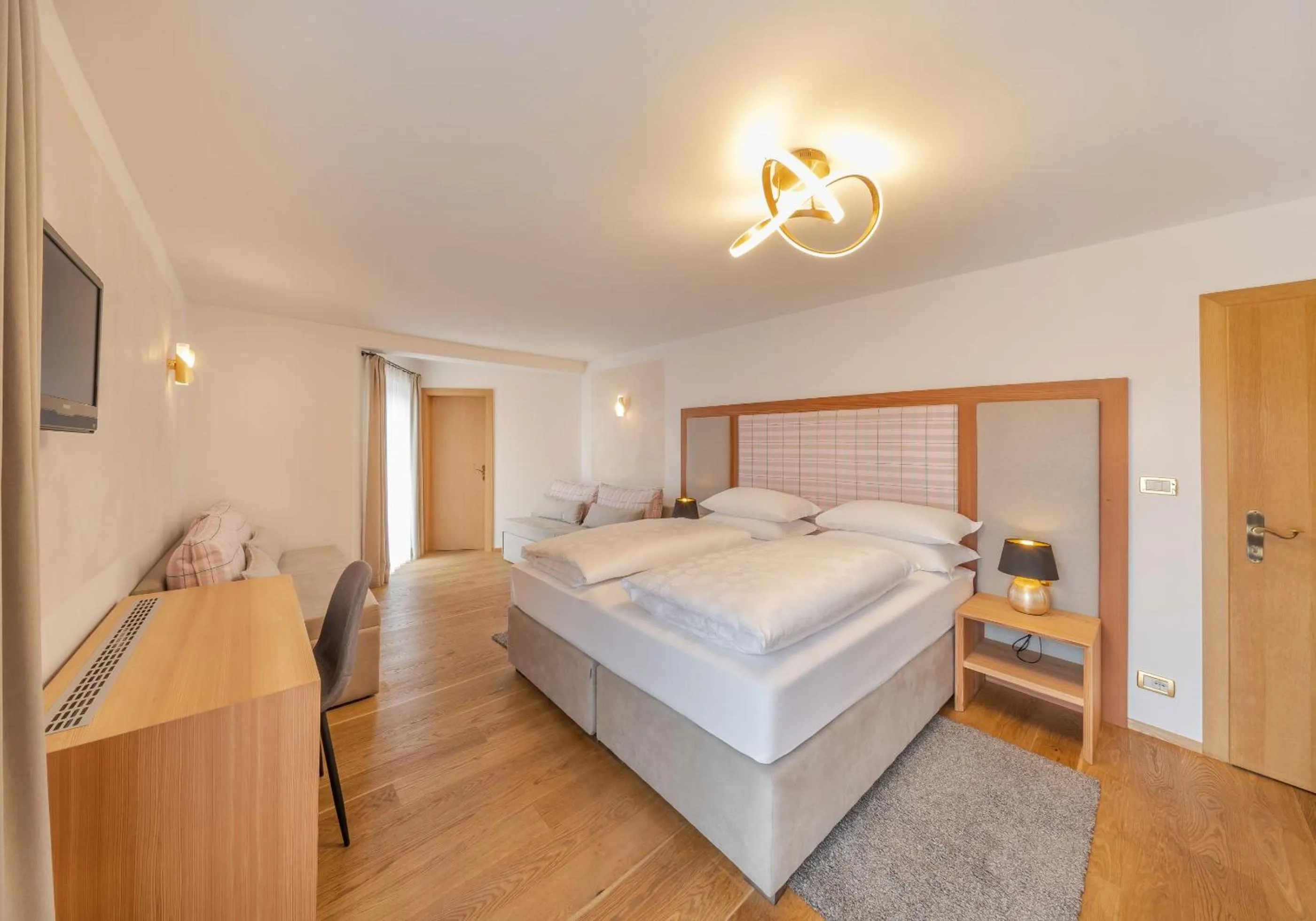 Photo of the whole room, Bed in Hotel Rodella