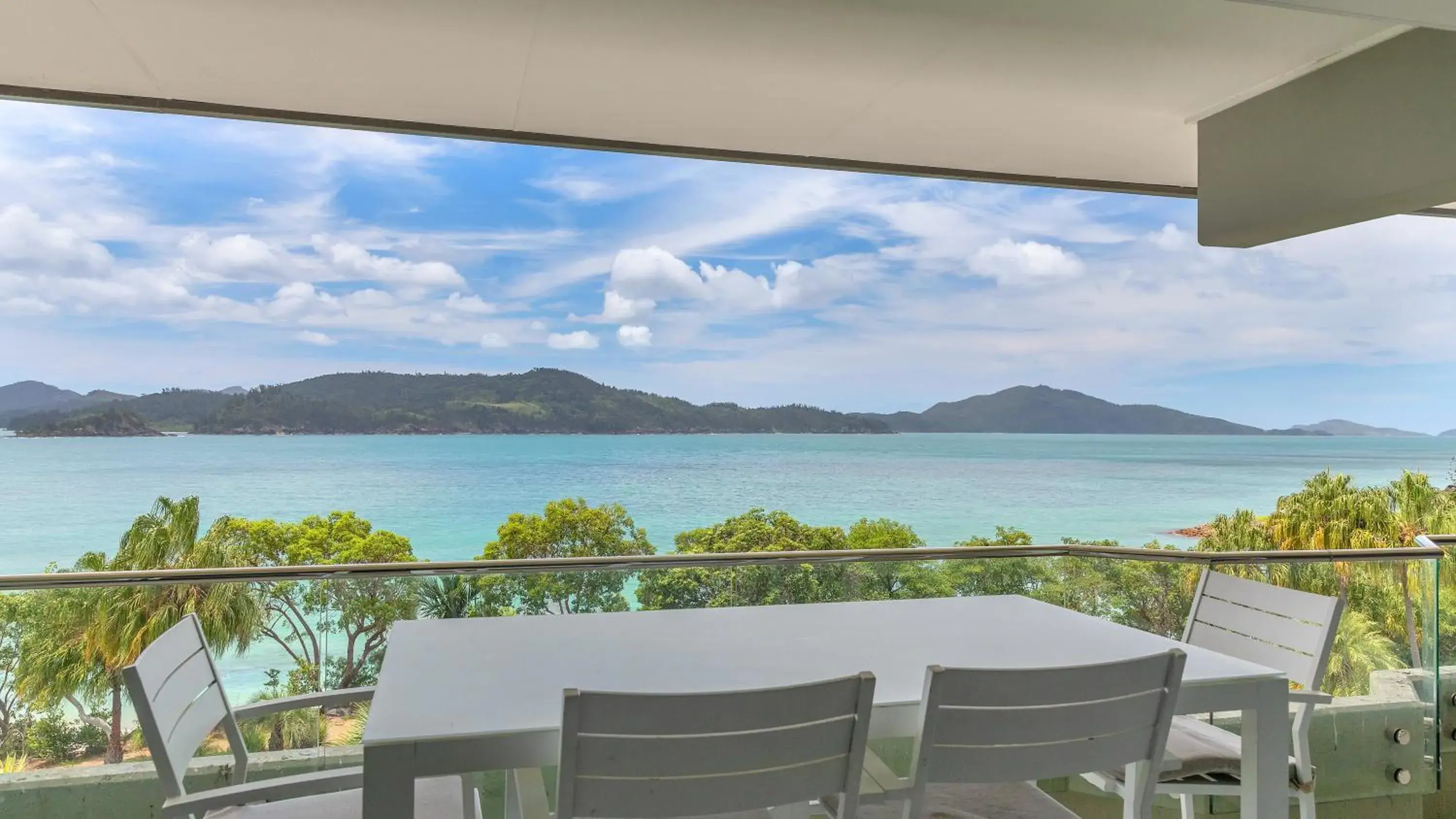 Lagoon Beachfront Lodge 202 on Hamilton Island by HamoRent Lagoon Beachfront Lodge 202 on Hamilton Island by HamoRent