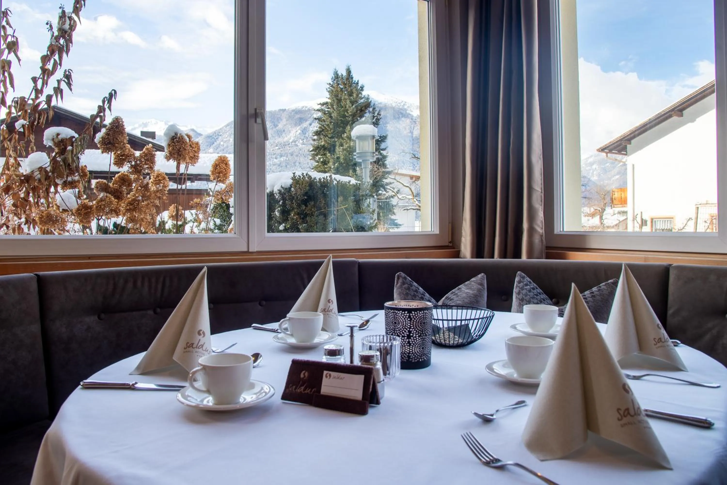 Saldur Small Active Hotel