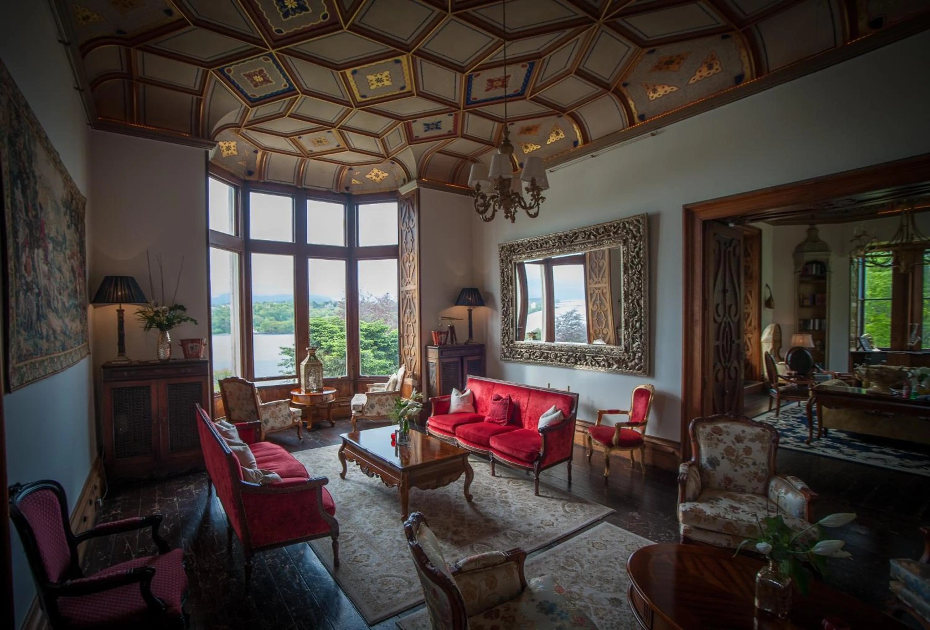 Lounge or bar in Château Rhianfa