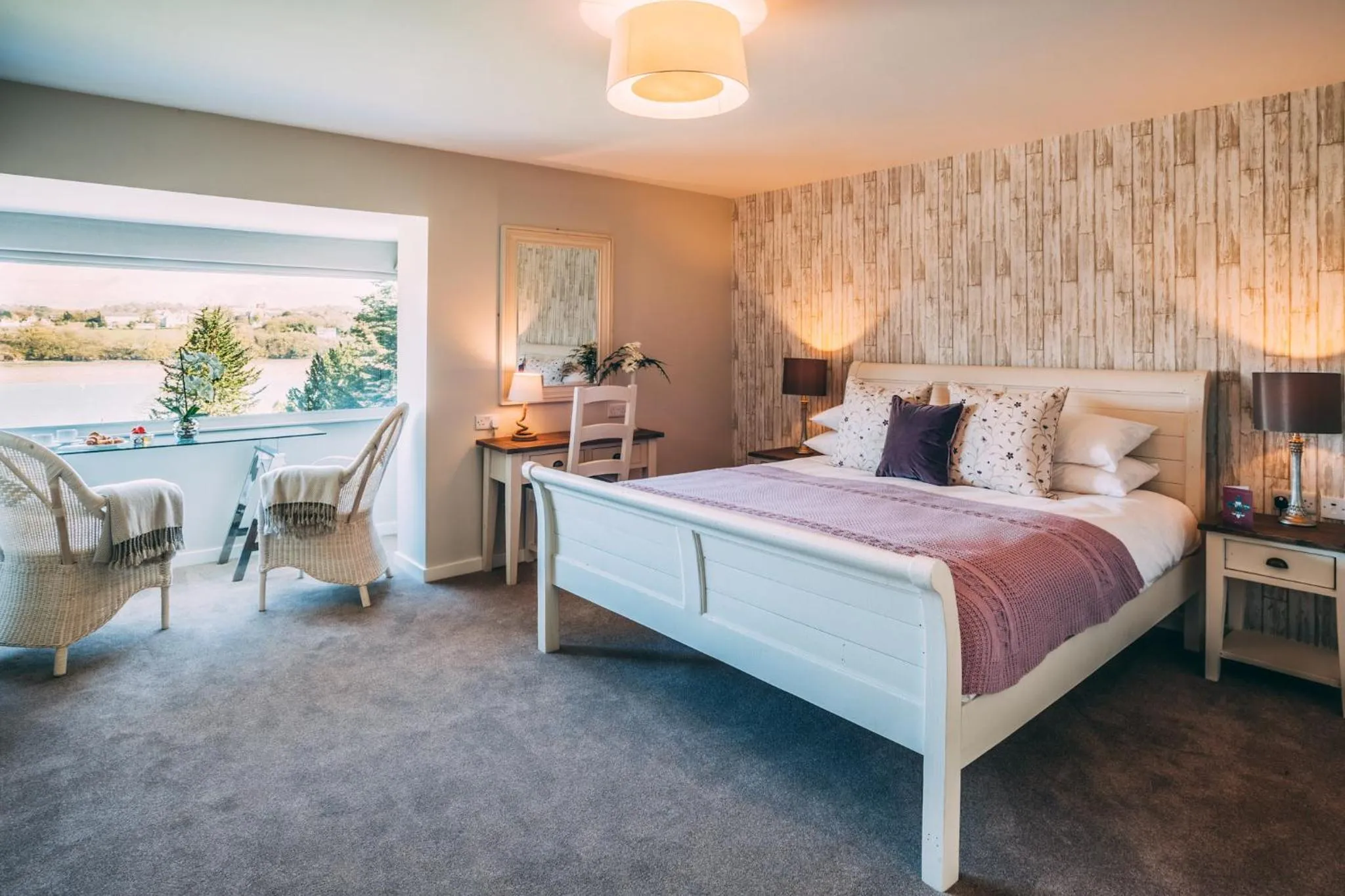 Photo of the whole room, Bed in Château Rhianfa