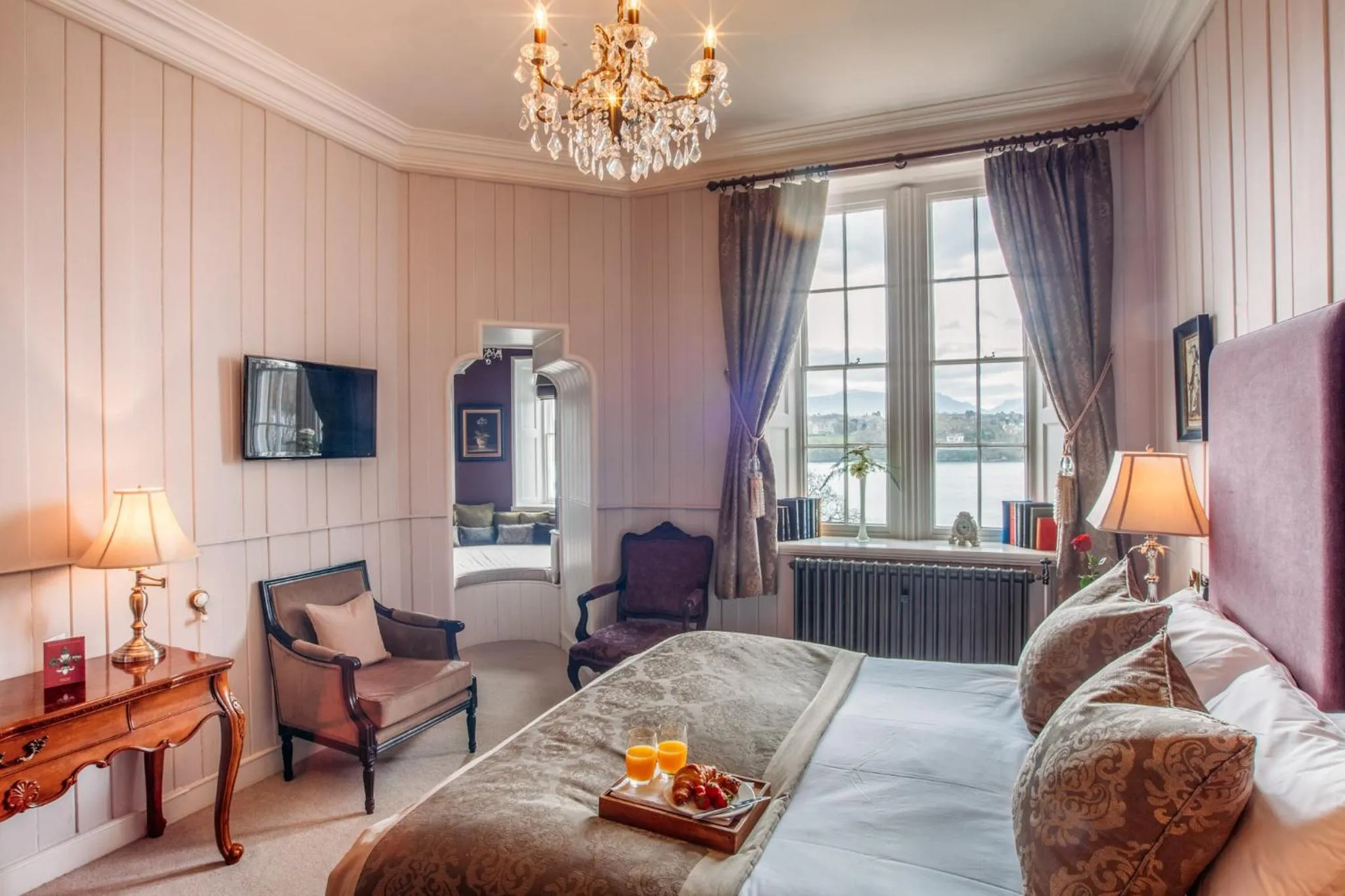 Breakfast, Bed in Château Rhianfa