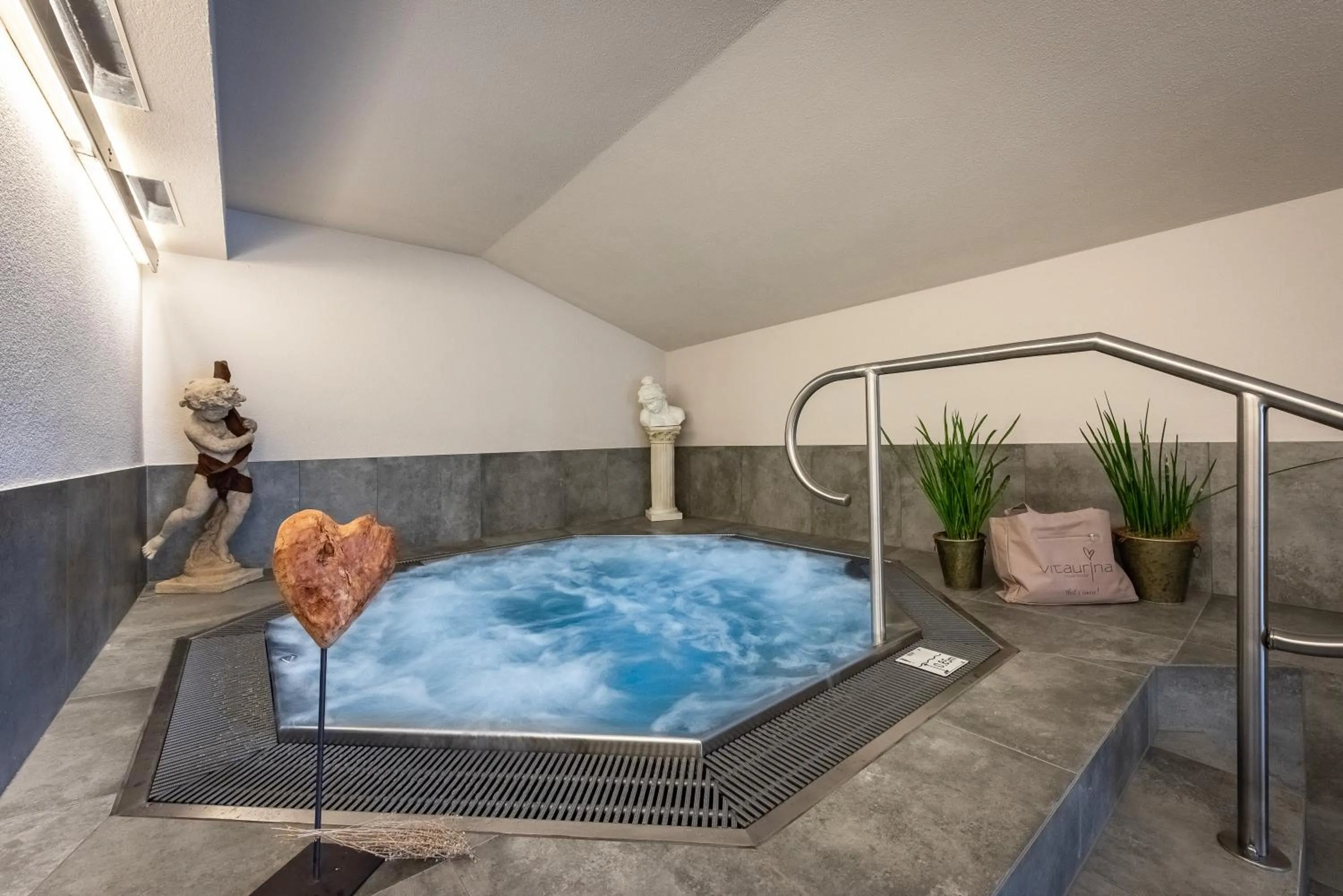 Spa and wellness centre/facilities in Vitaurina Royal Hotel