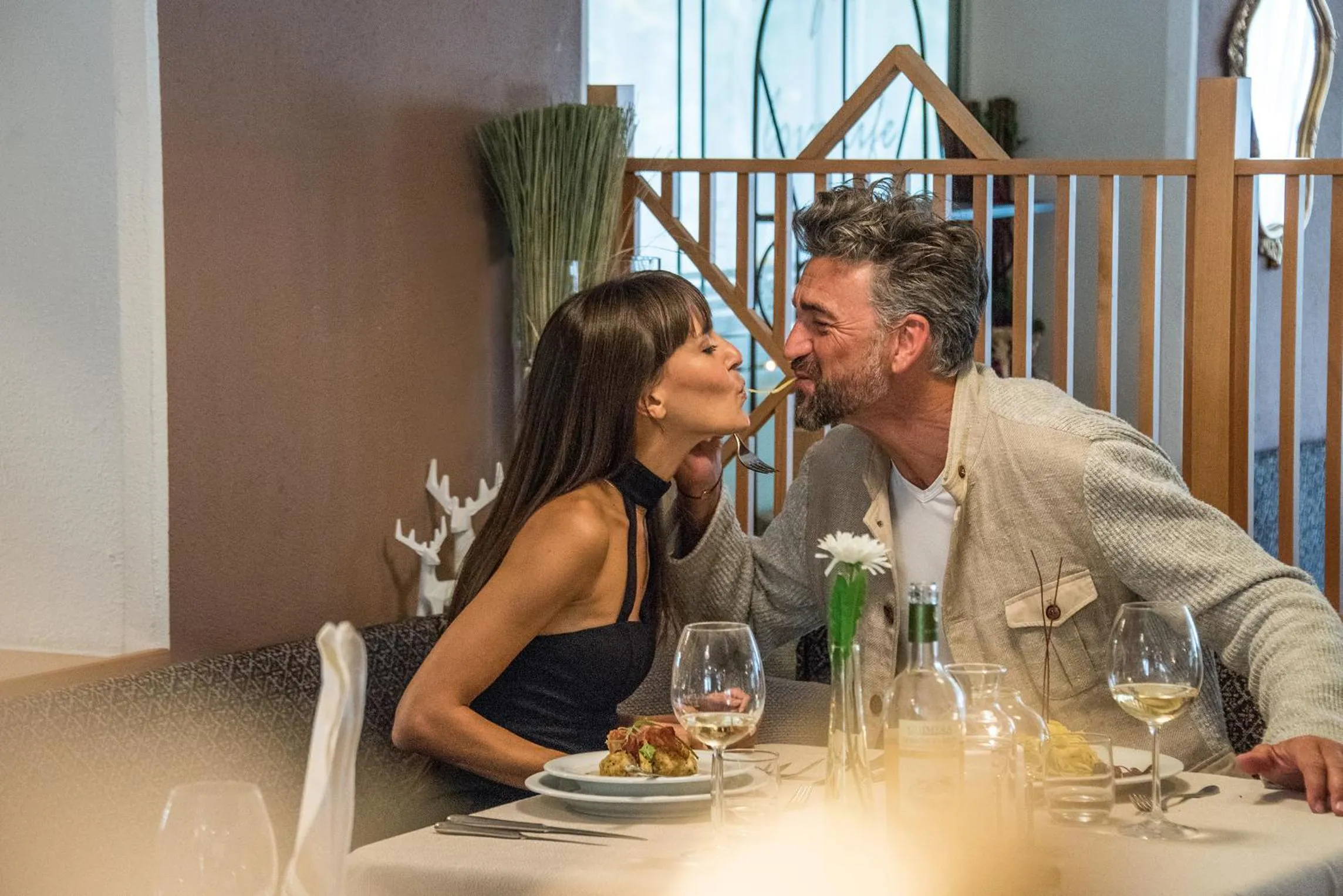 Restaurant/places to eat in Vitaurina Royal Hotel