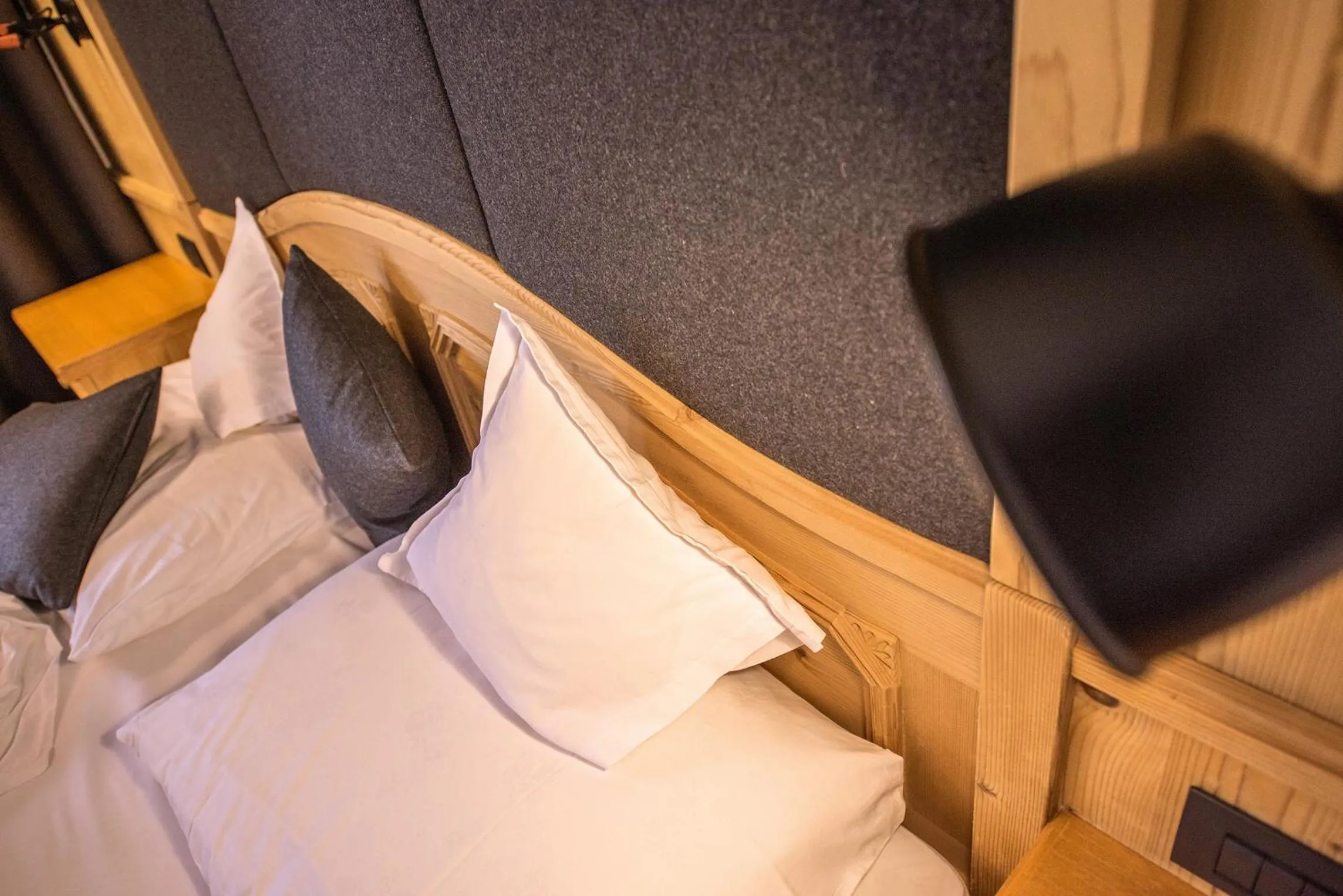 Decorative detail, Bed in Vitaurina Royal Hotel