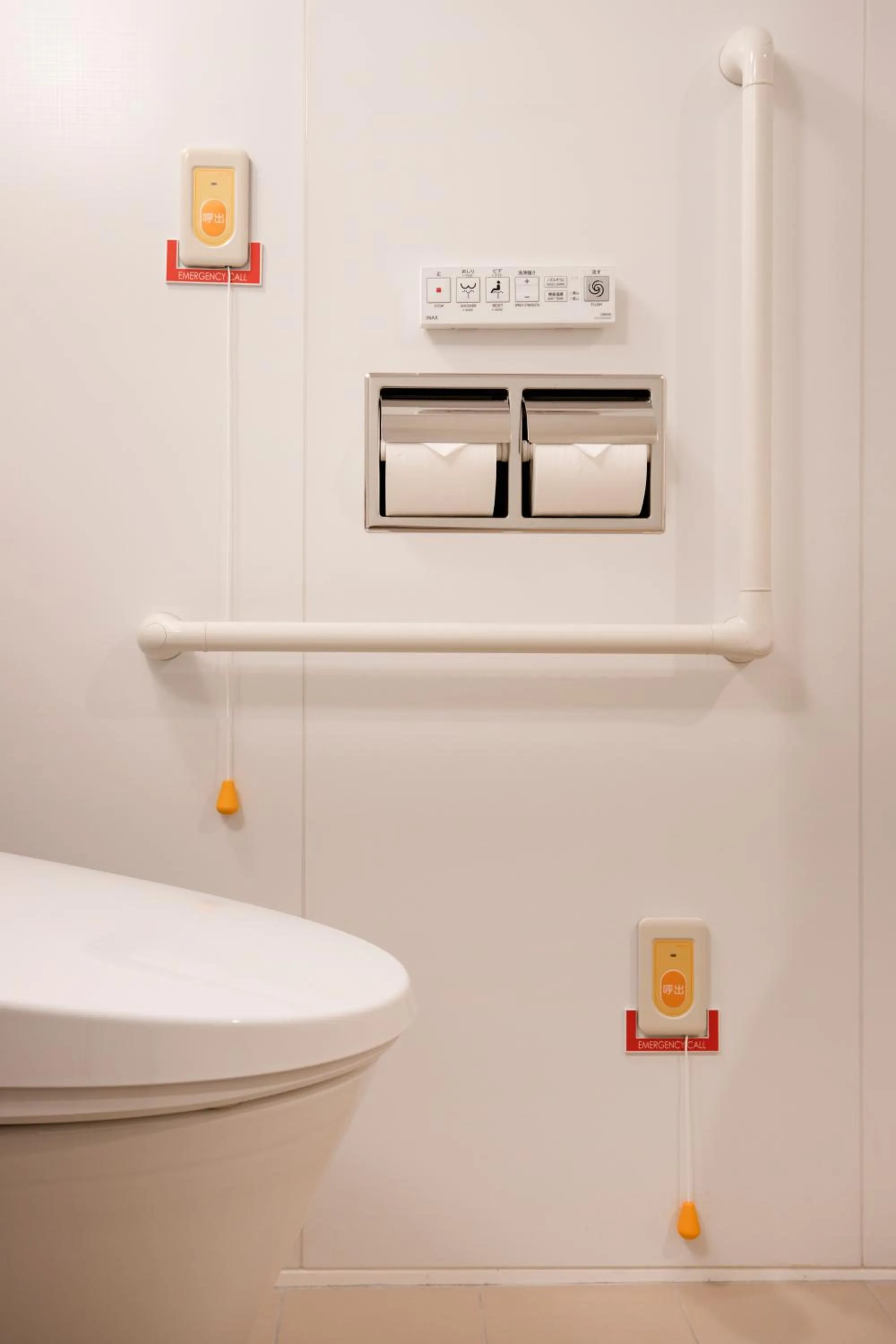 Toilet in karaksa hotel TOKYO STATION