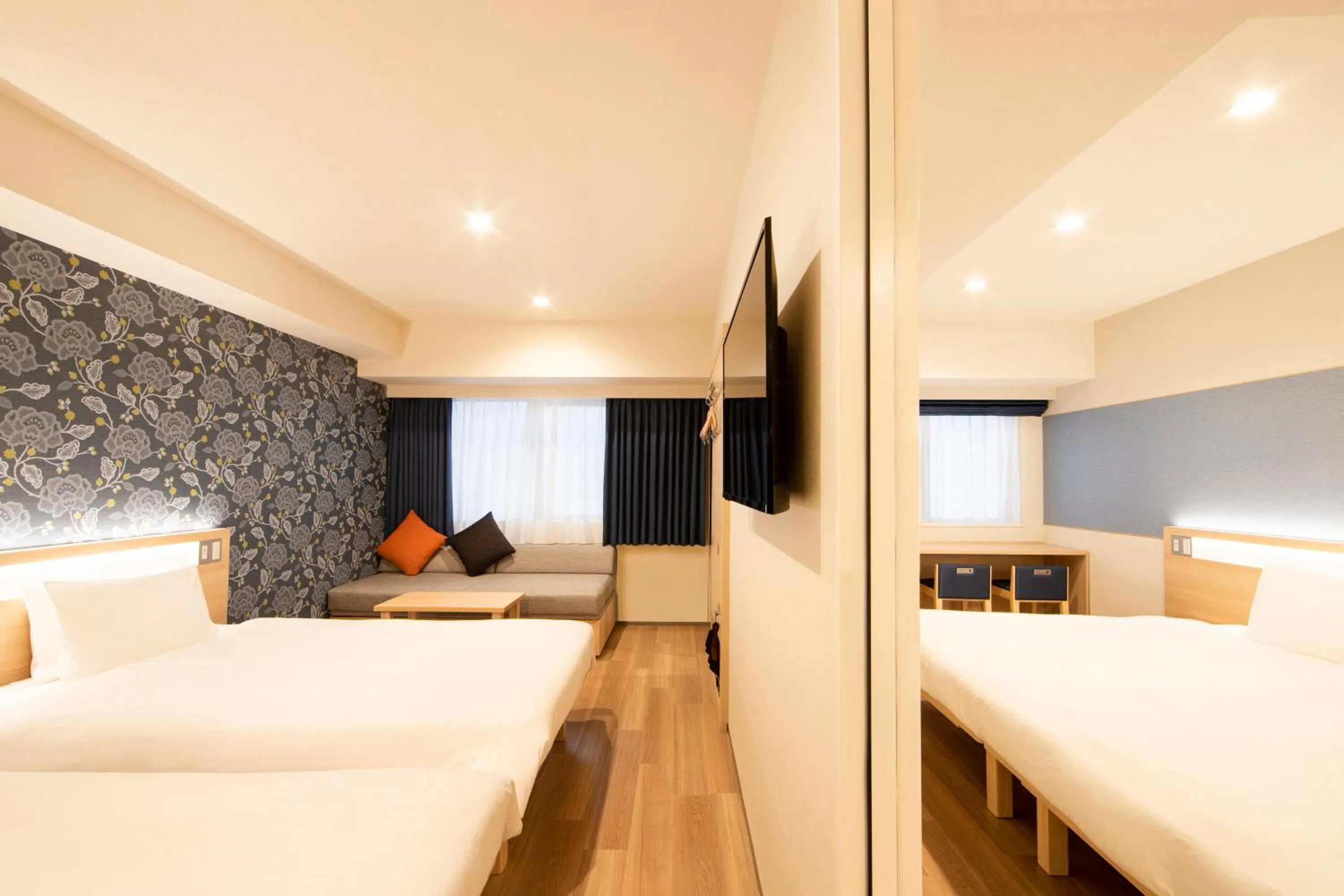 Bed in karaksa hotel TOKYO STATION