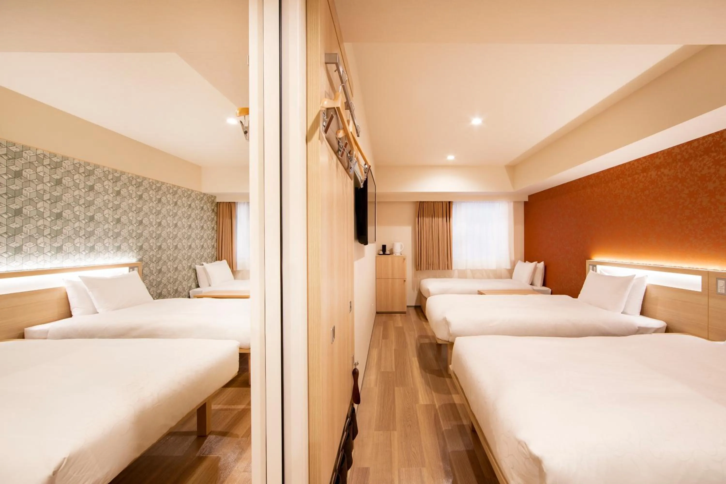 Bed in karaksa hotel TOKYO STATION