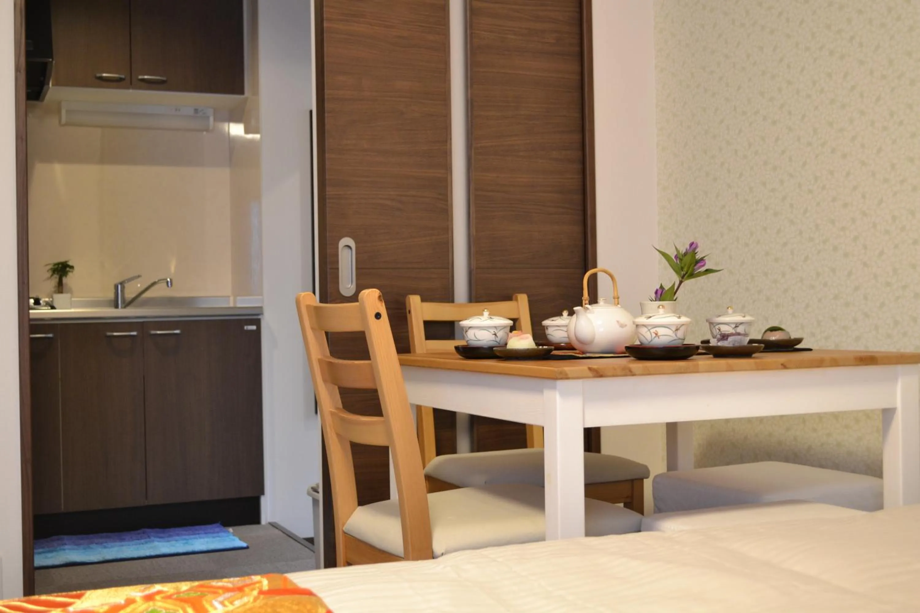 Dining area in Ben's Guesthouse Kyoto