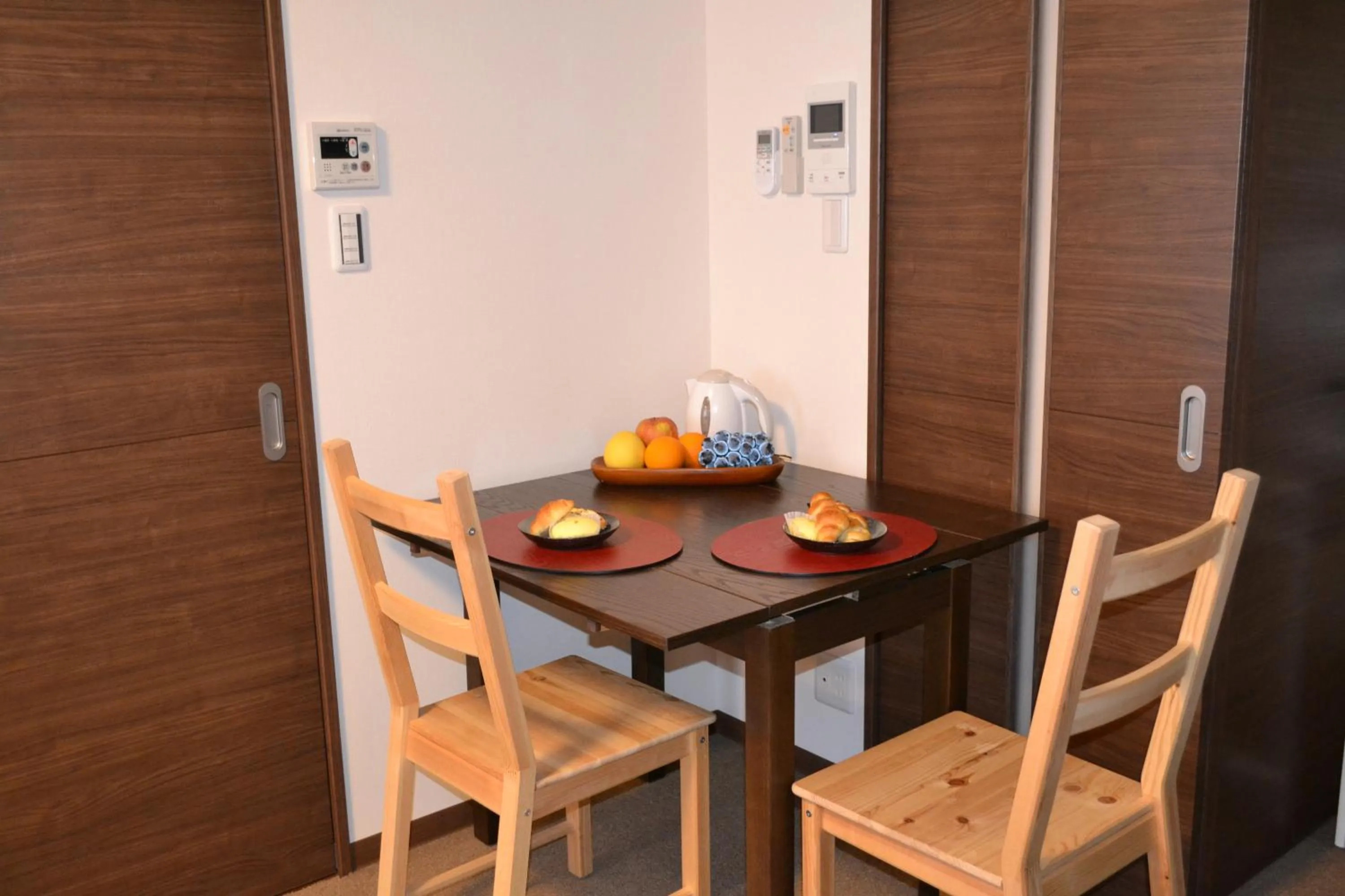 Dining area in Ben's Guesthouse Kyoto