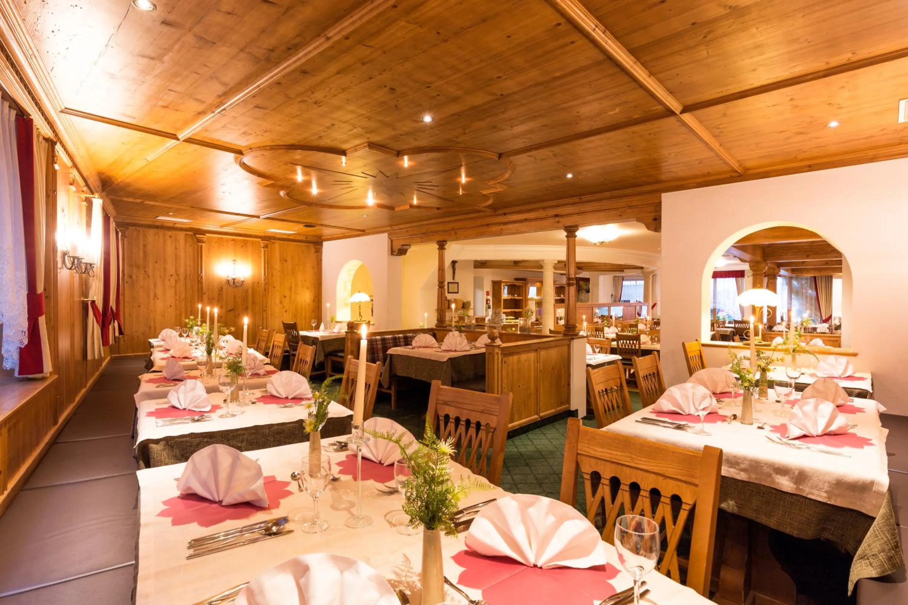 Restaurant/places to eat in Hotel Engel
