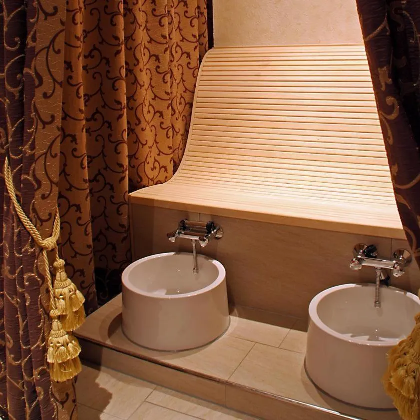 Bathroom in Hotel Engel