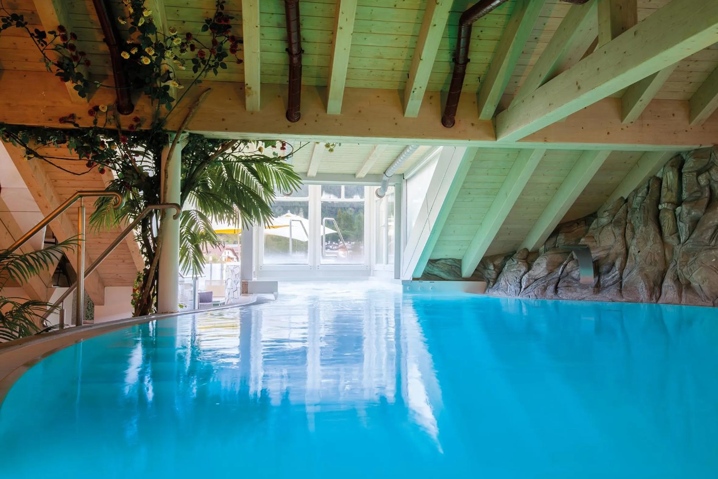 Swimming pool in Hotel Engel