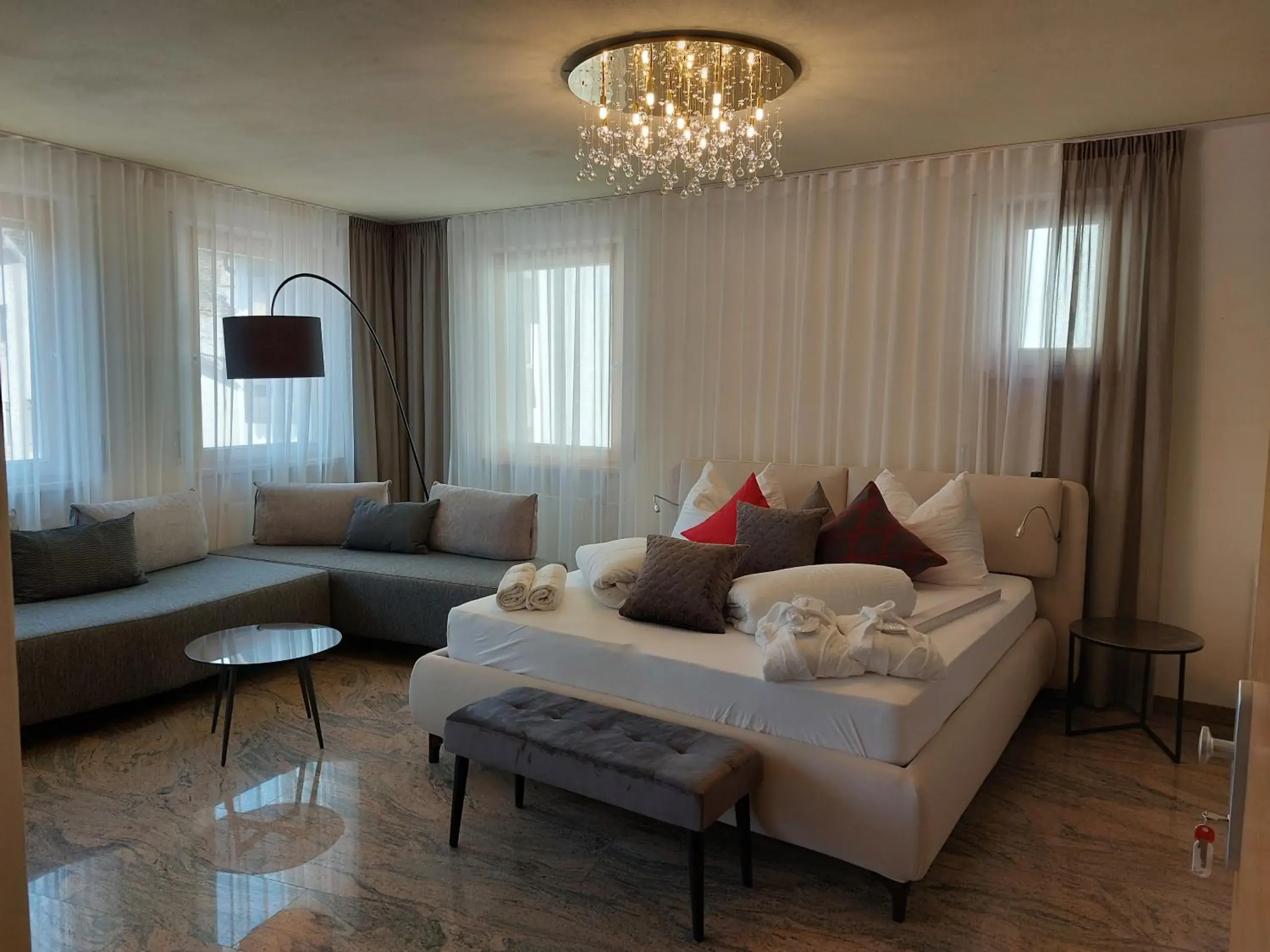 Studio Apartment in Hotel Engel Studio Apartment in Hotel Engel