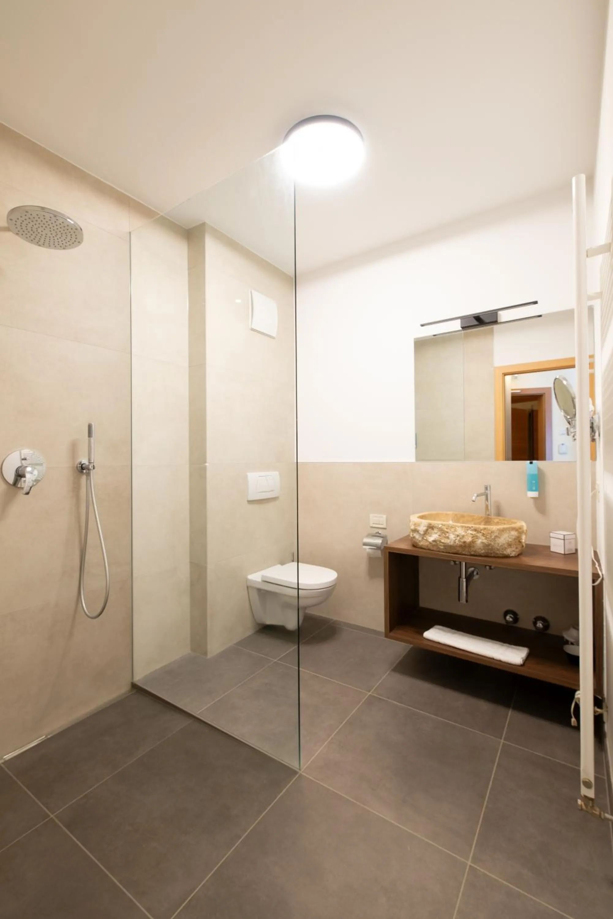 Bathroom in Hotel Engel