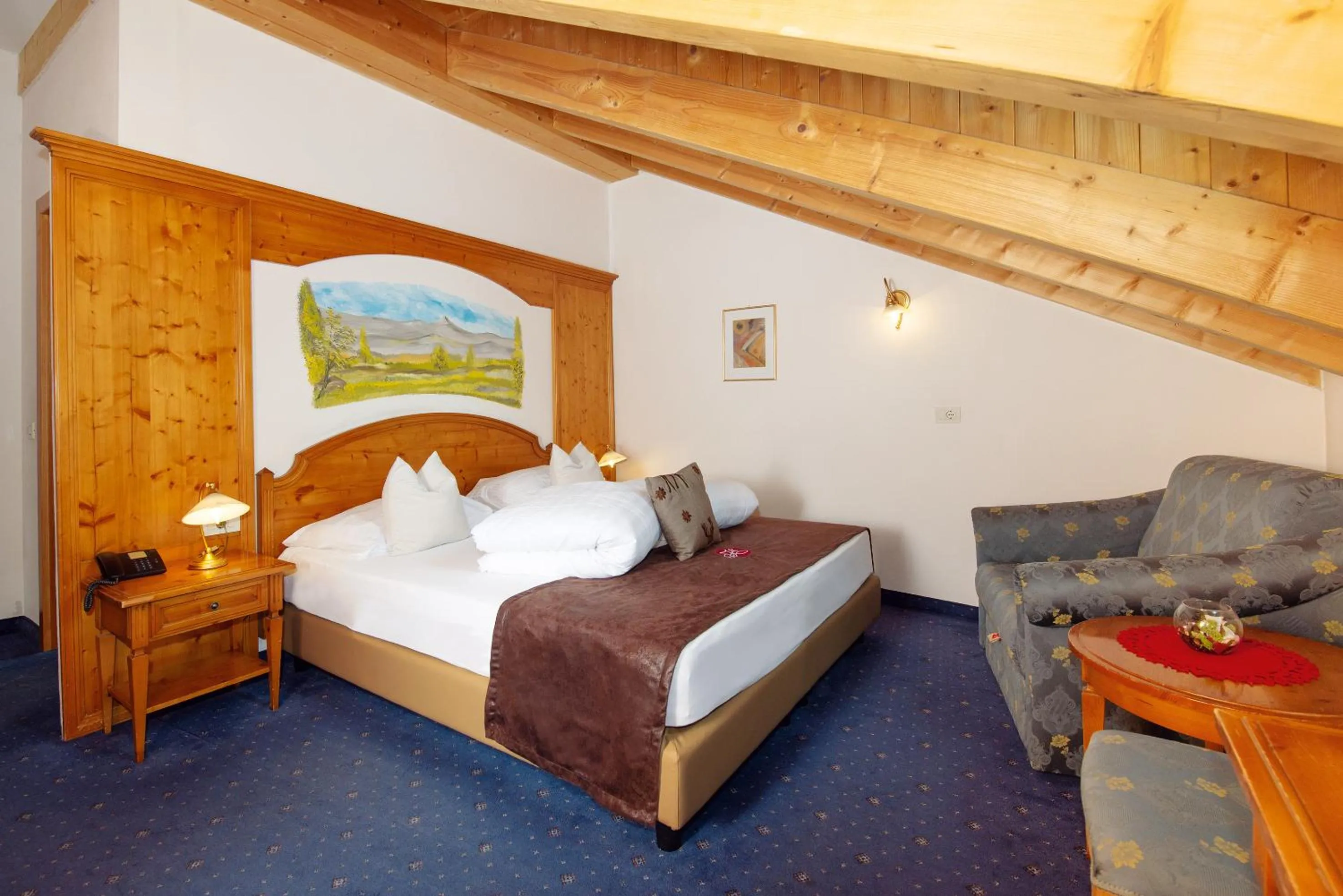 Photo of the whole room, Bed in Hotel Engel