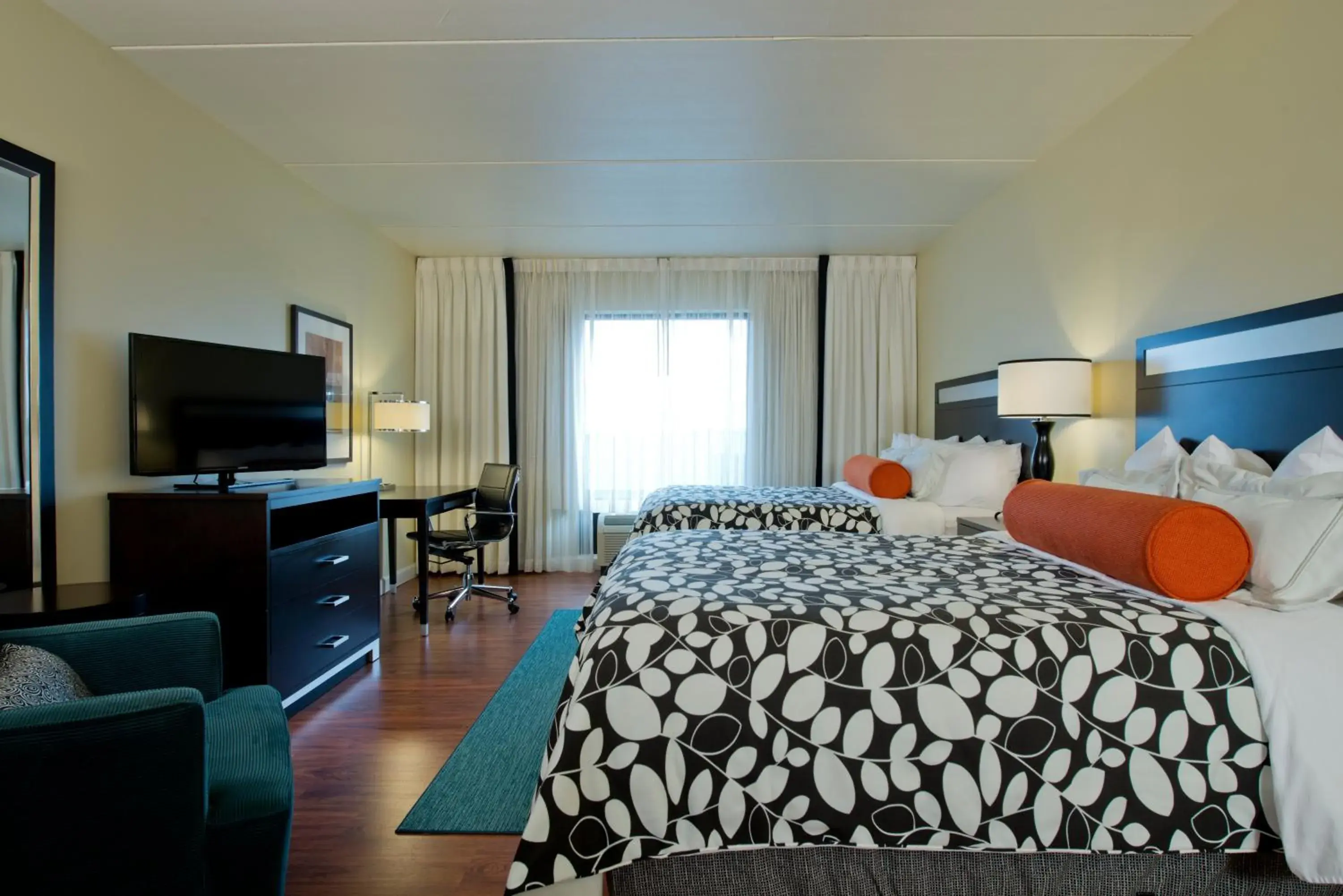 Queen Room with Two Queen Beds - Disability Access with Roll In Shower in Hotel Indigo Atlanta Airport College Park by IHG Queen Room with Two Queen Beds - Disability Access with Roll In Shower in Hotel Indigo Atlanta Airport College Park by IHG