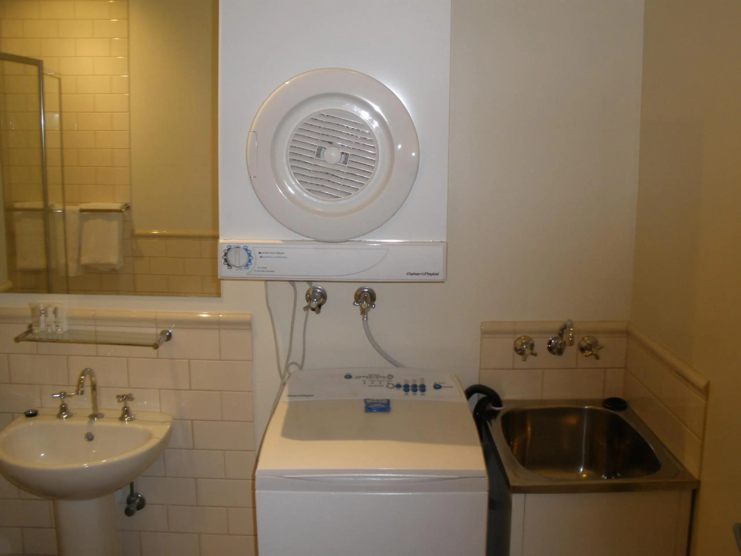 Bathroom in Launceston Central Apartment Hotel Official