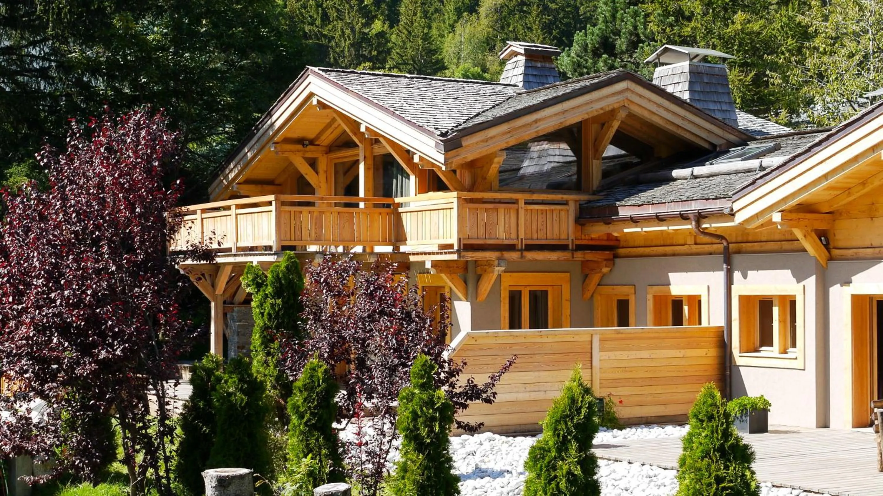Property building in Les Rives d'Argentière