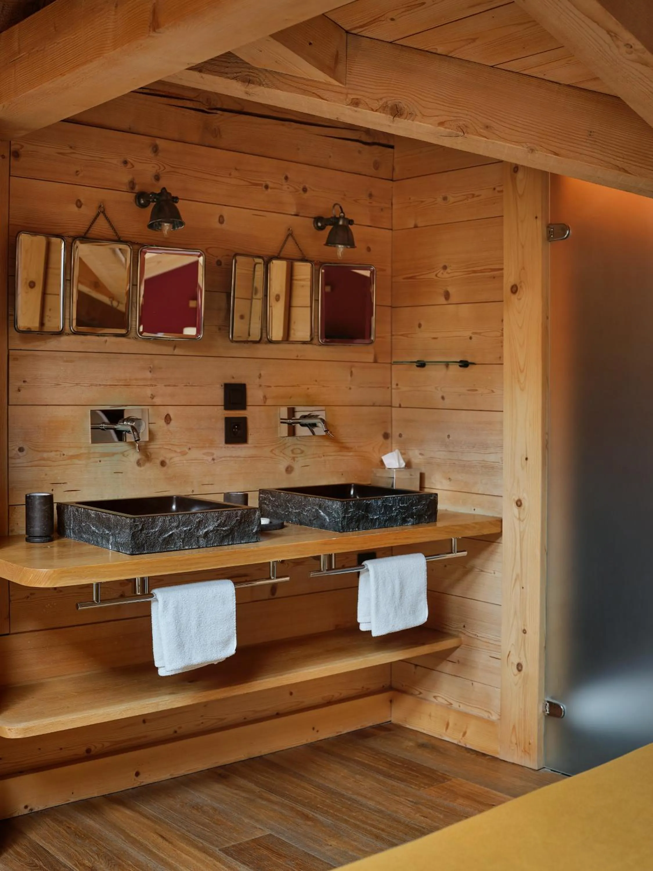 Bathroom in Les Rives d'Argentière