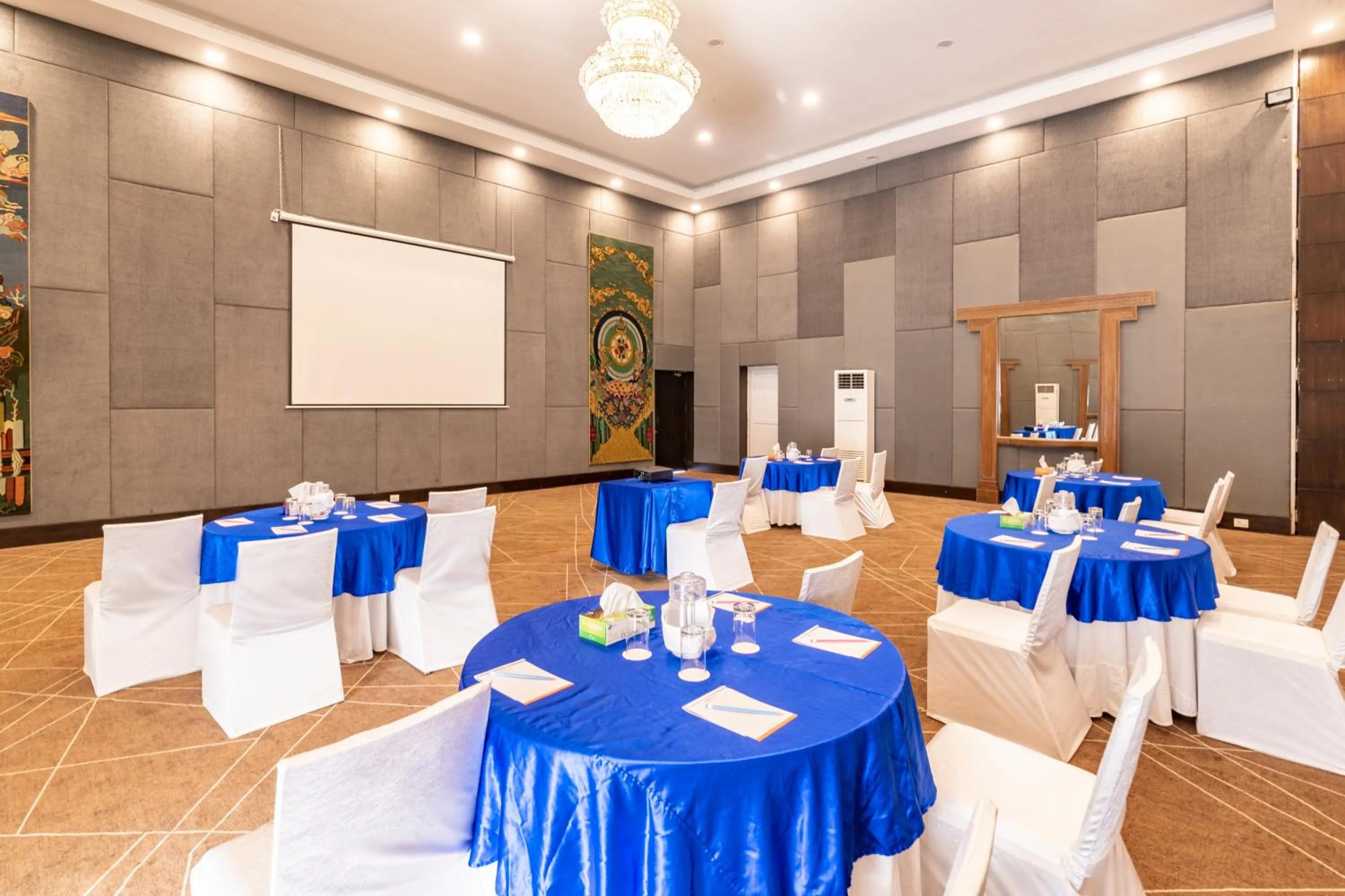 Banquet/Function facilities in Soaltee Westend Premier