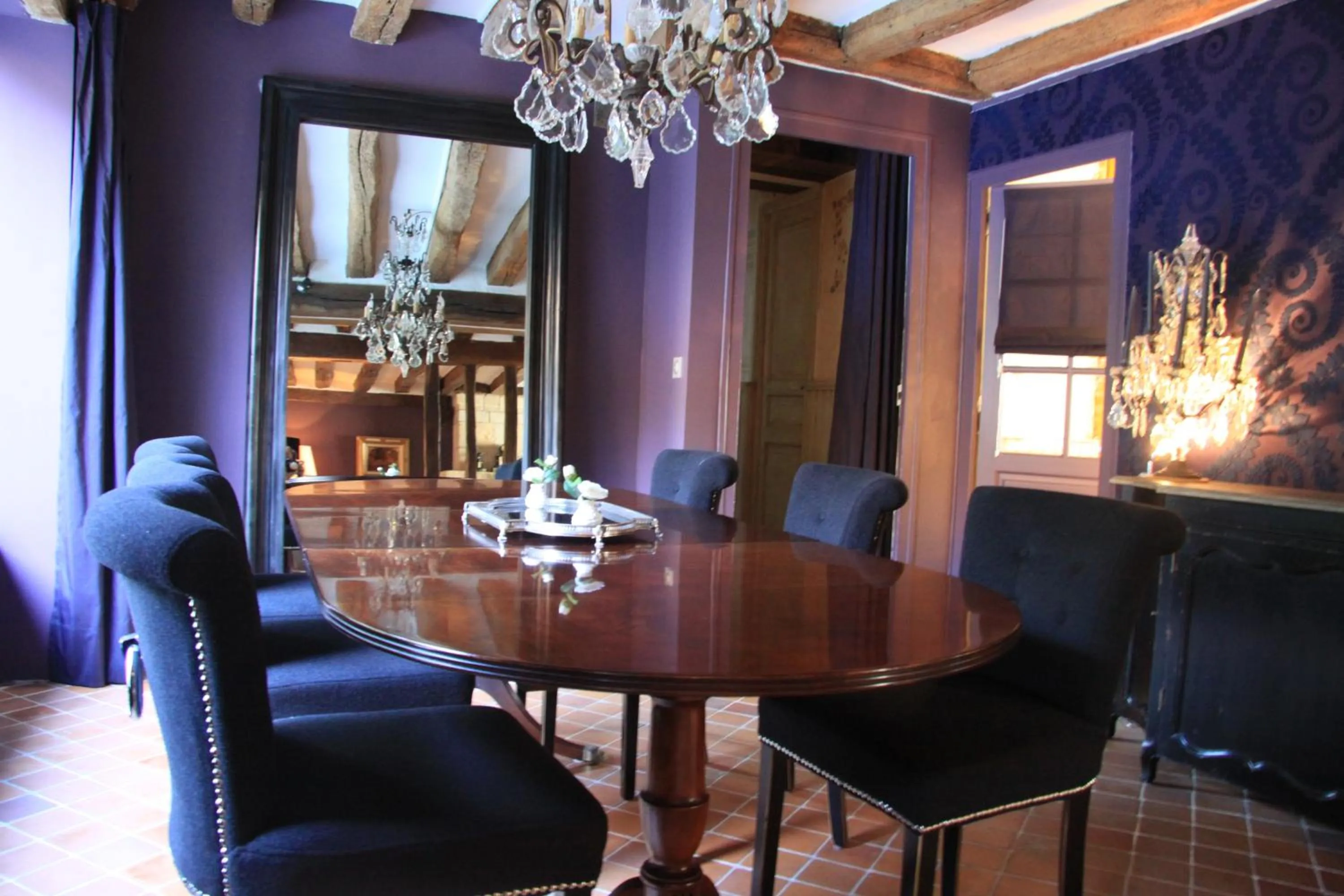 Dining area in L'Hibernie