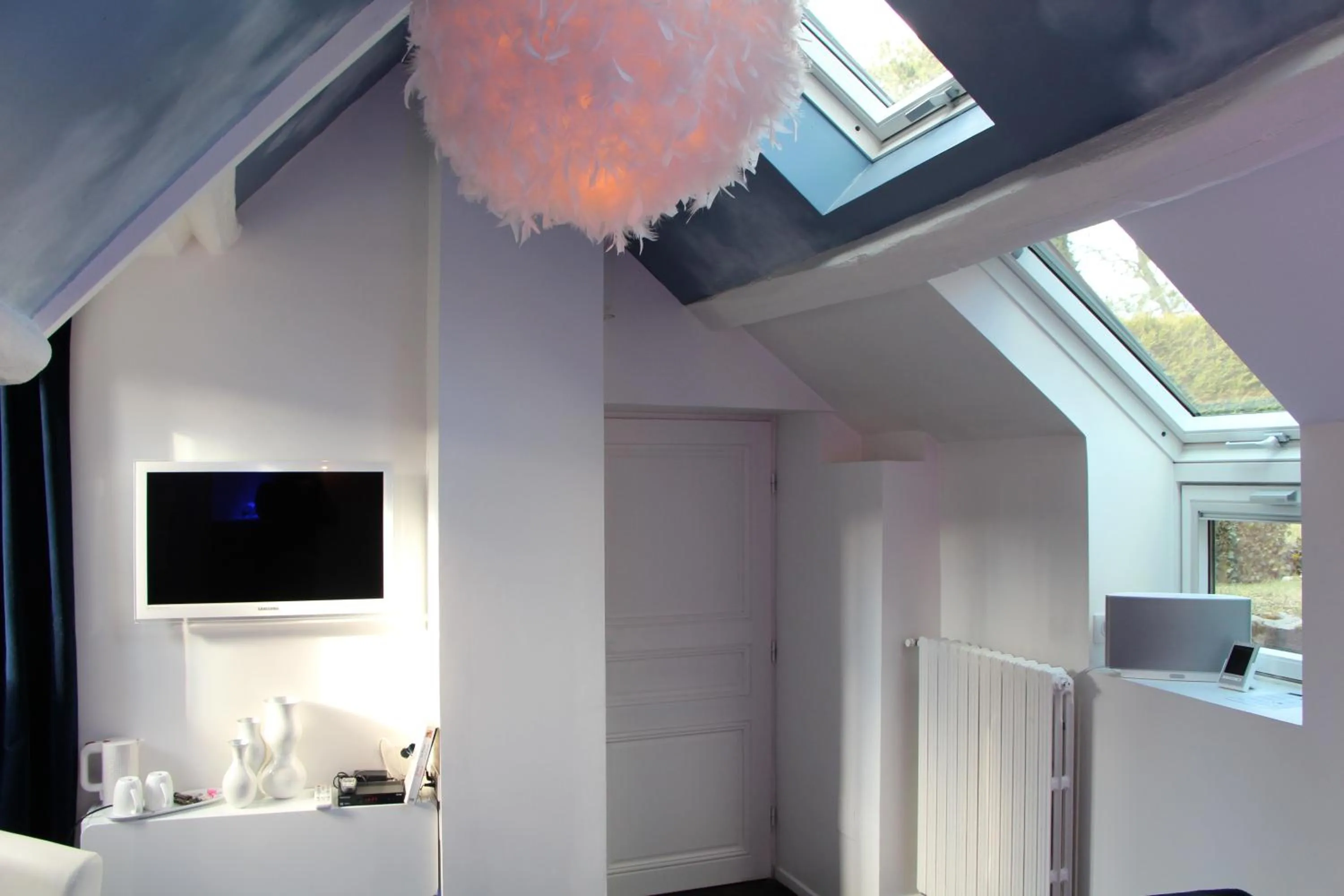 TV and multimedia in L'Hibernie