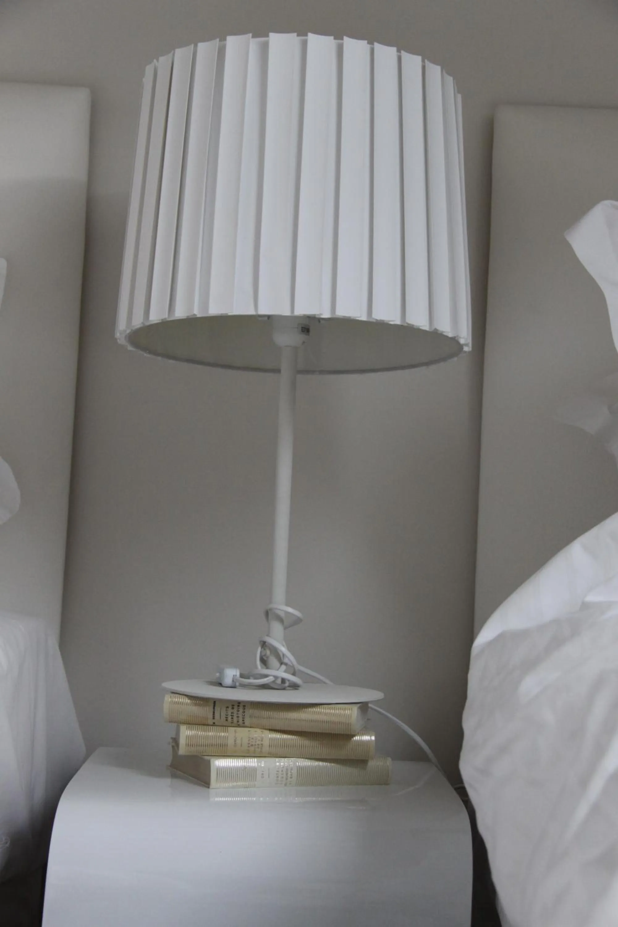 Decorative detail, Bed in L'Hibernie