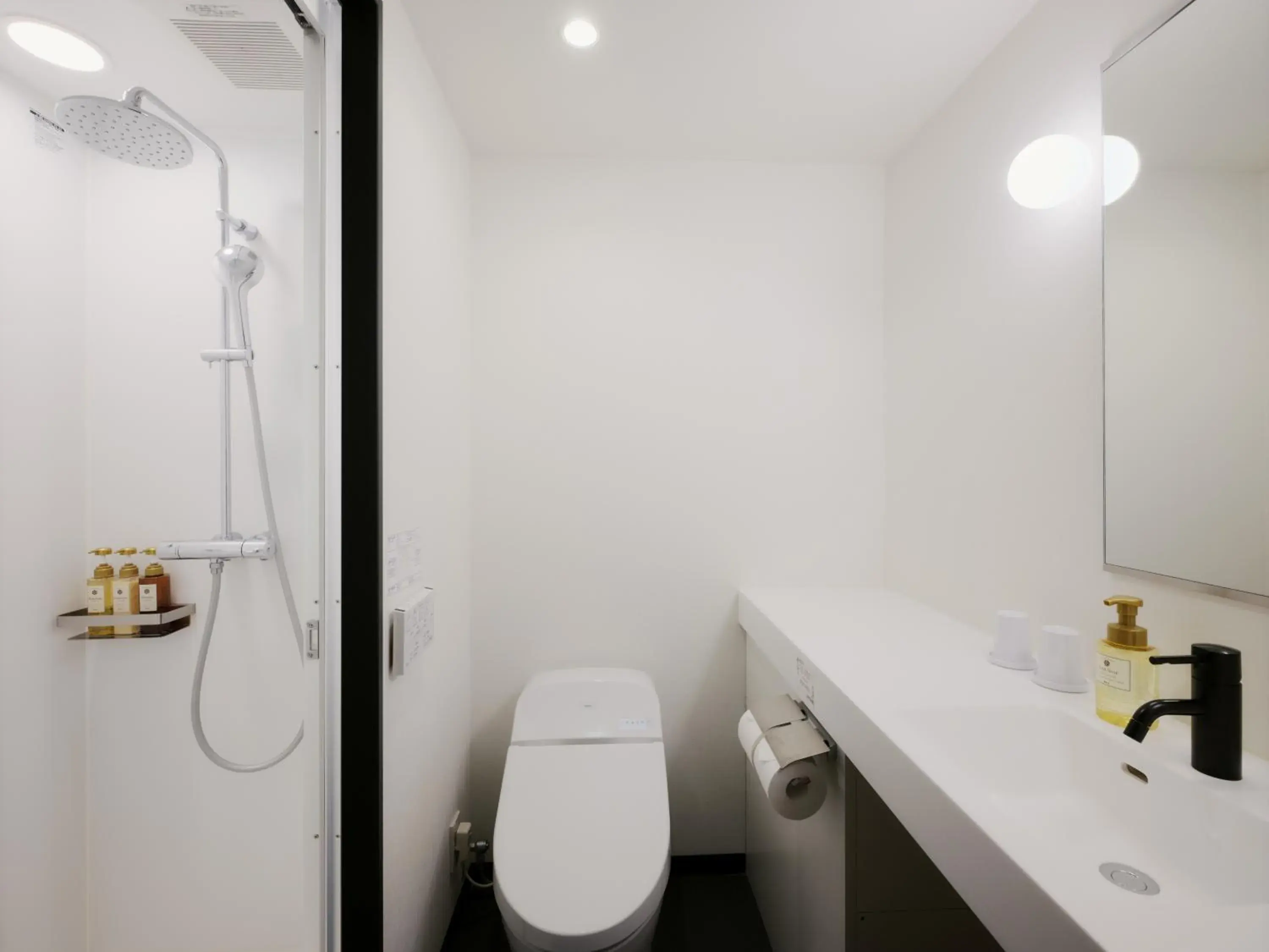 Bathroom in hotel MONday Premium TOYOSU Bathroom in hotel MONday Premium TOYOSU