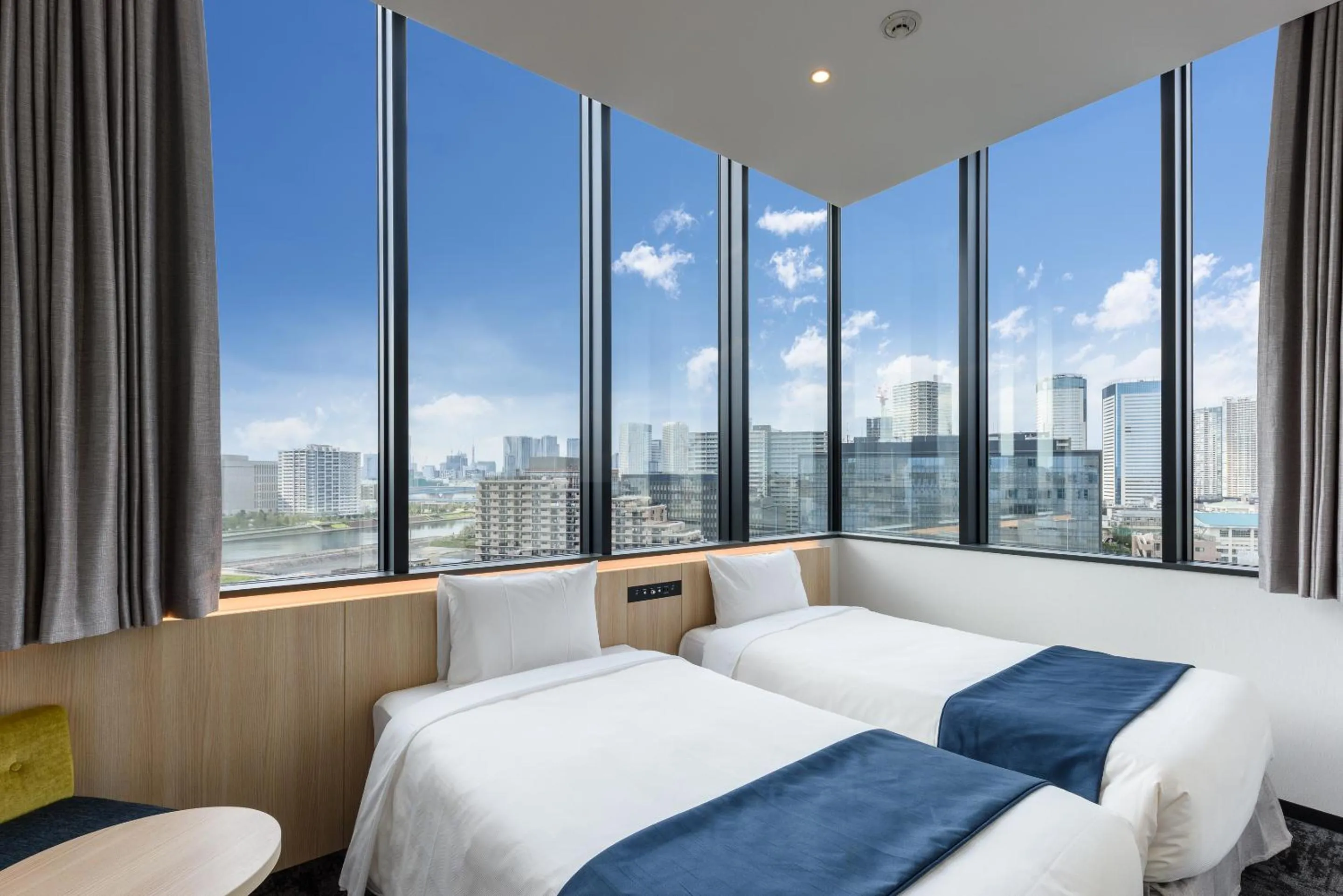 Photo of the whole room, Bed in hotel MONday Premium TOYOSU