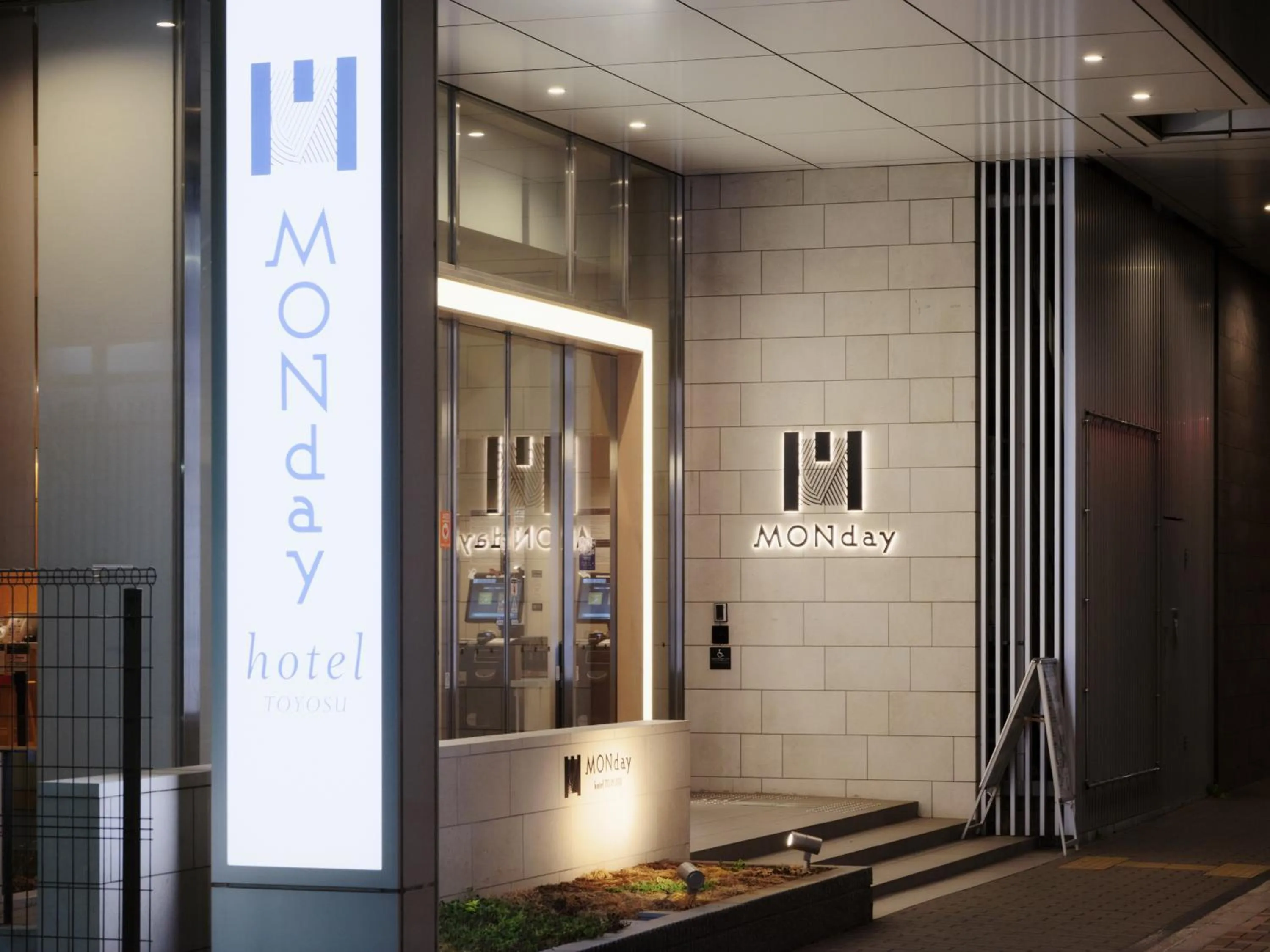 Facade/entrance in hotel MONday Premium TOYOSU