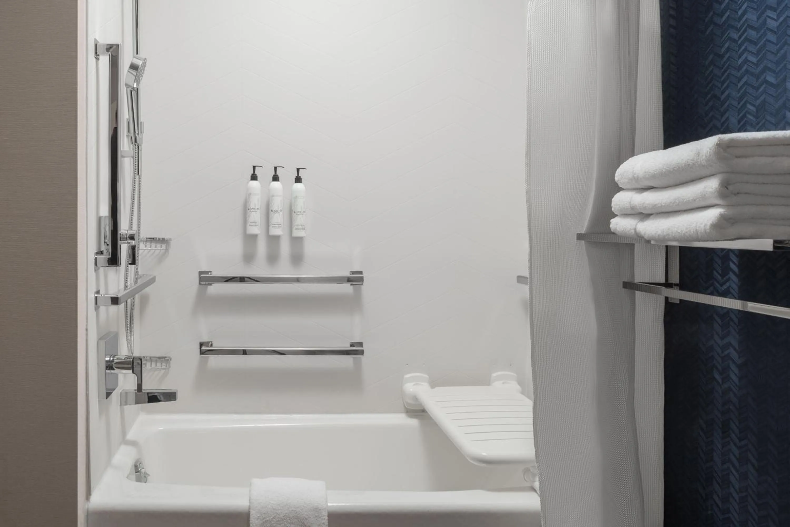 Photo of the whole room in Fairfield Inn & Suites by Marriott Lexington Georgetown/College Inn