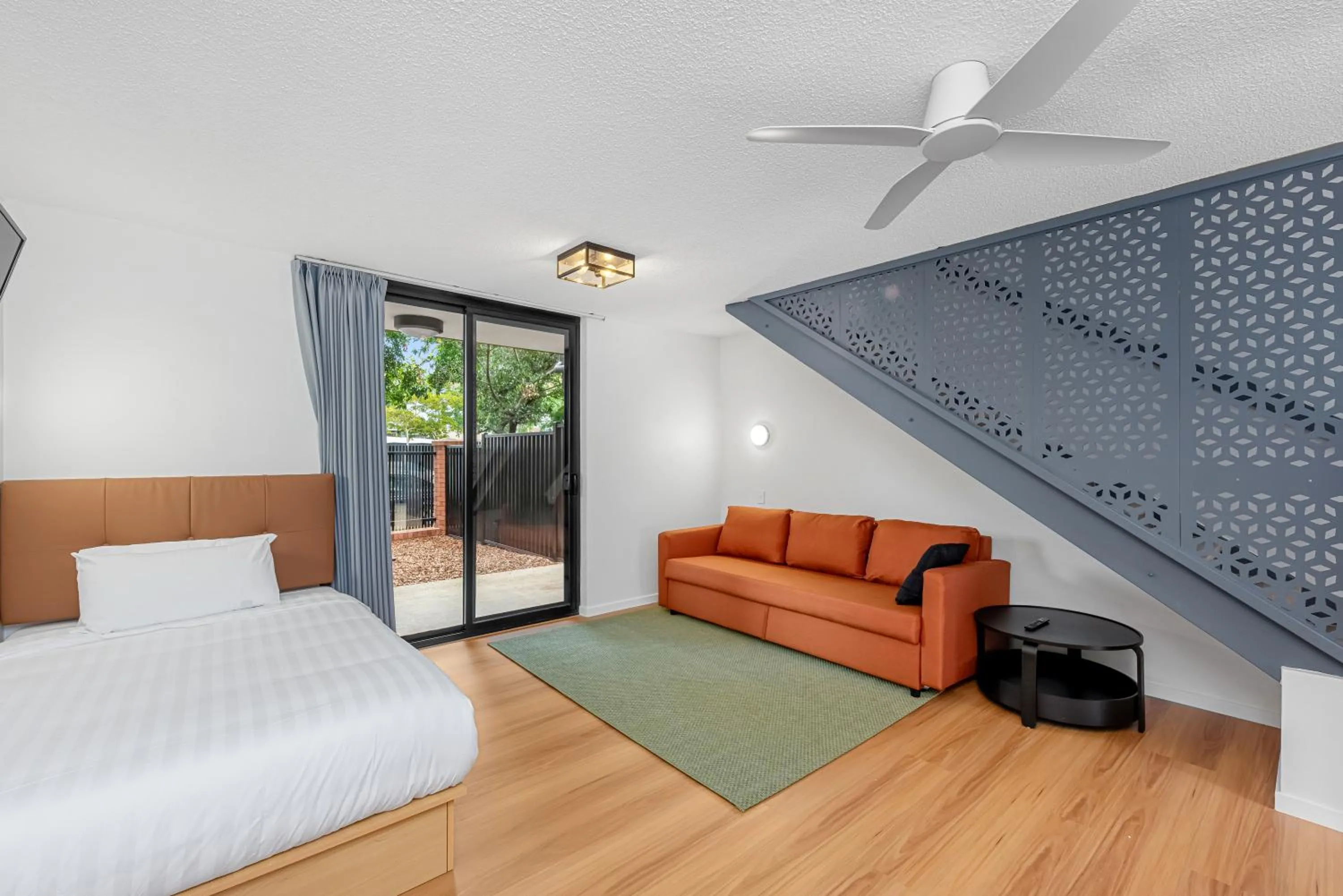 Bed in Spring Hill Inn