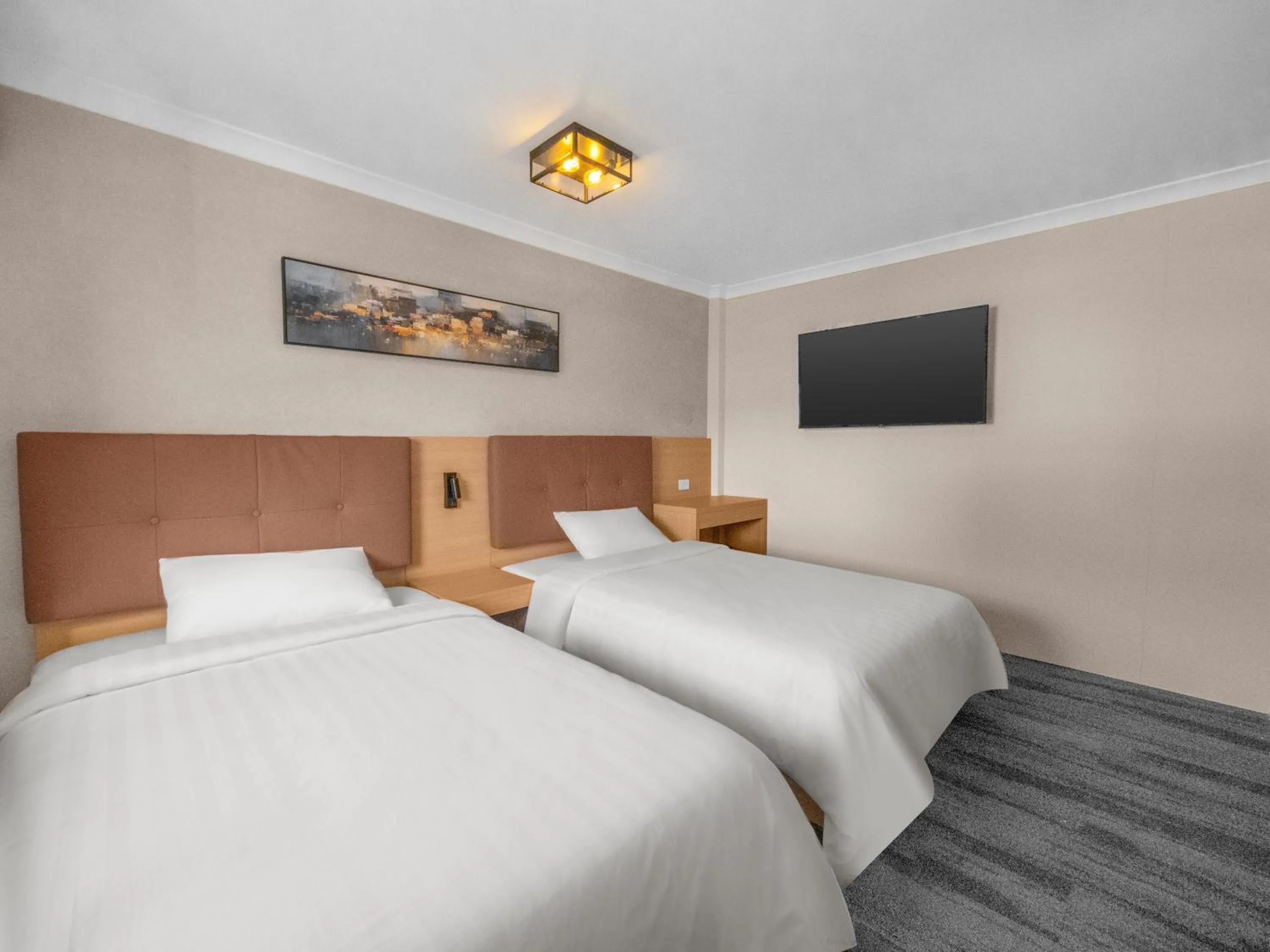 Bedroom, Bed in Spring Hill Inn