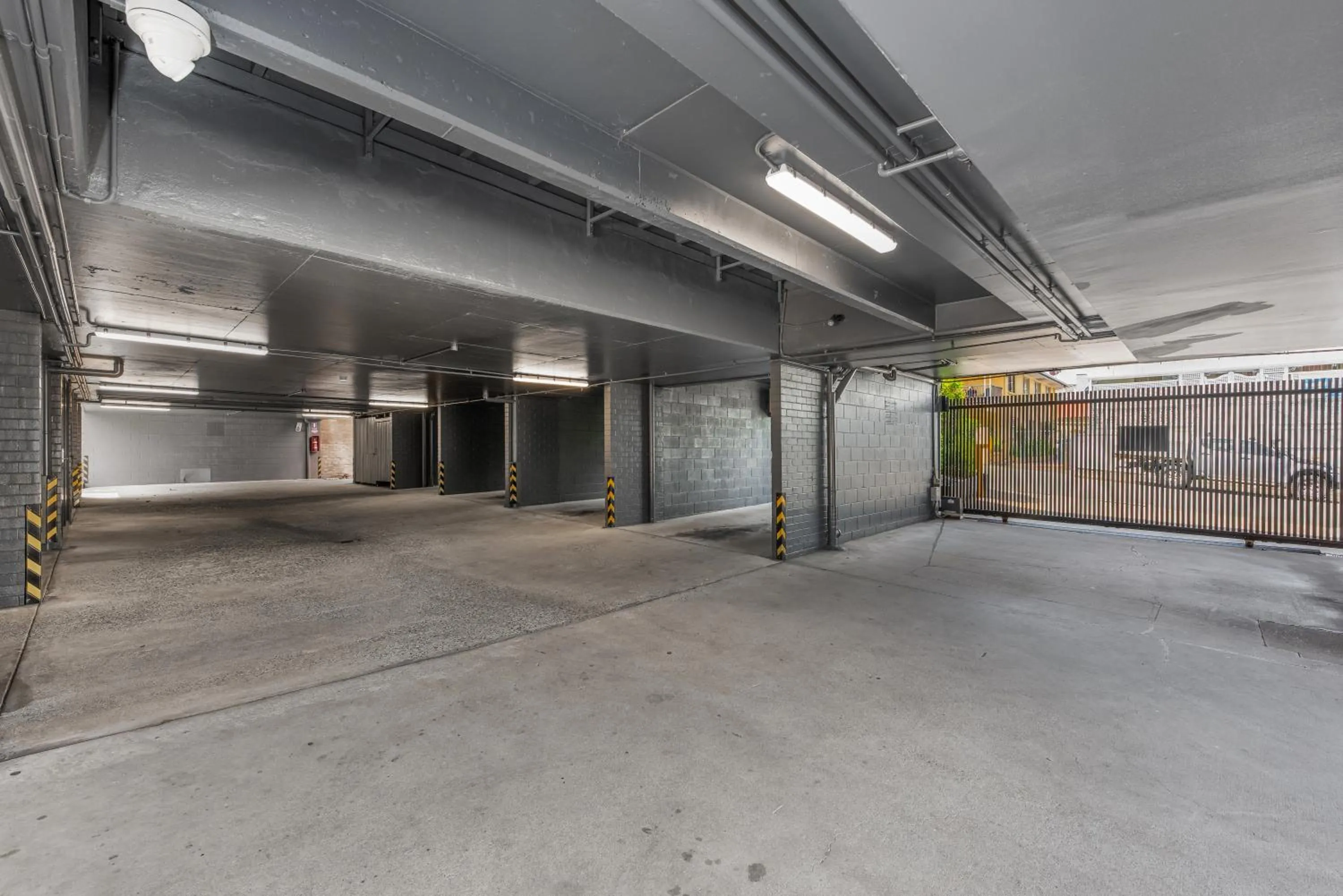 Parking in Spring Hill Inn