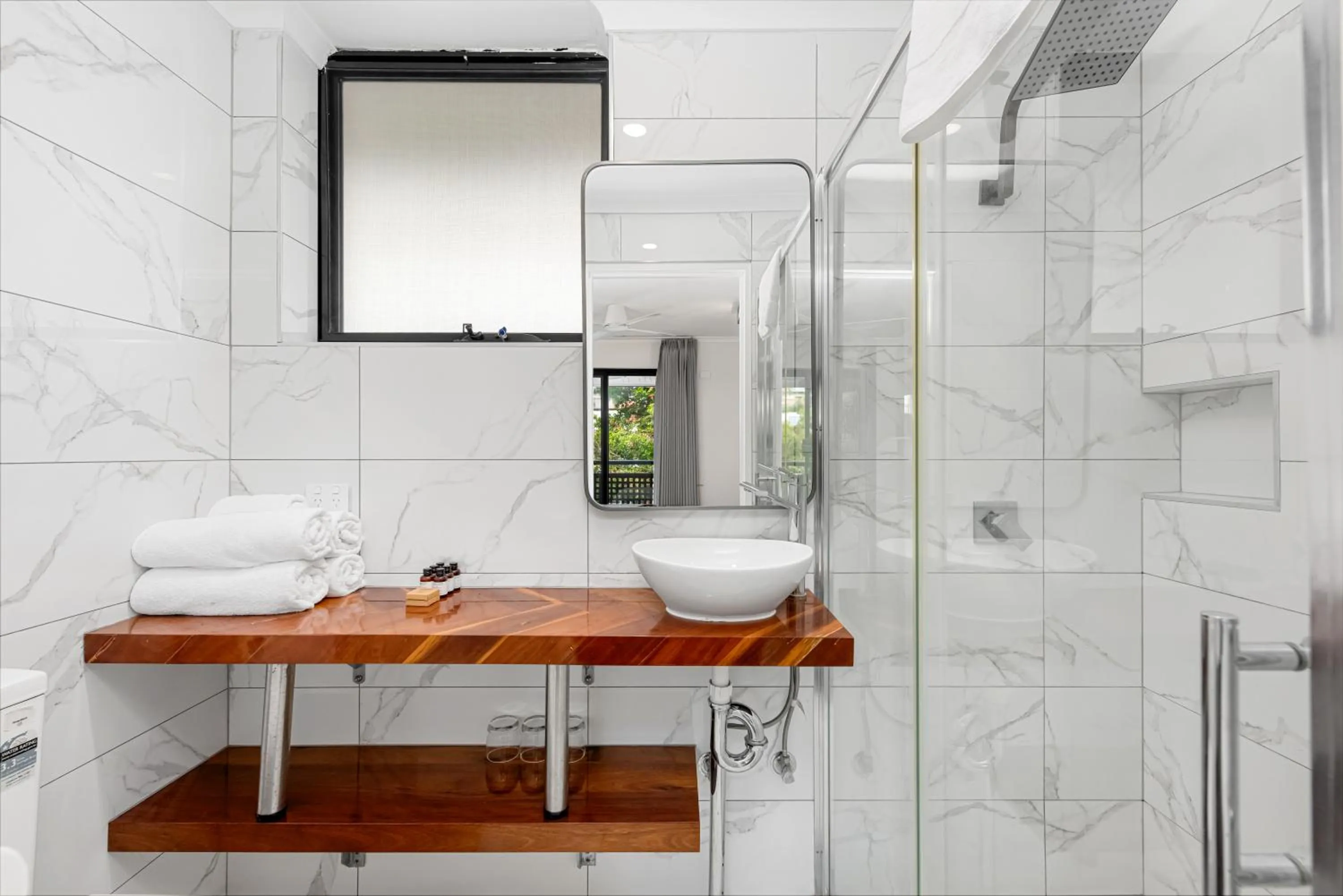 Bathroom in Spring Hill Inn