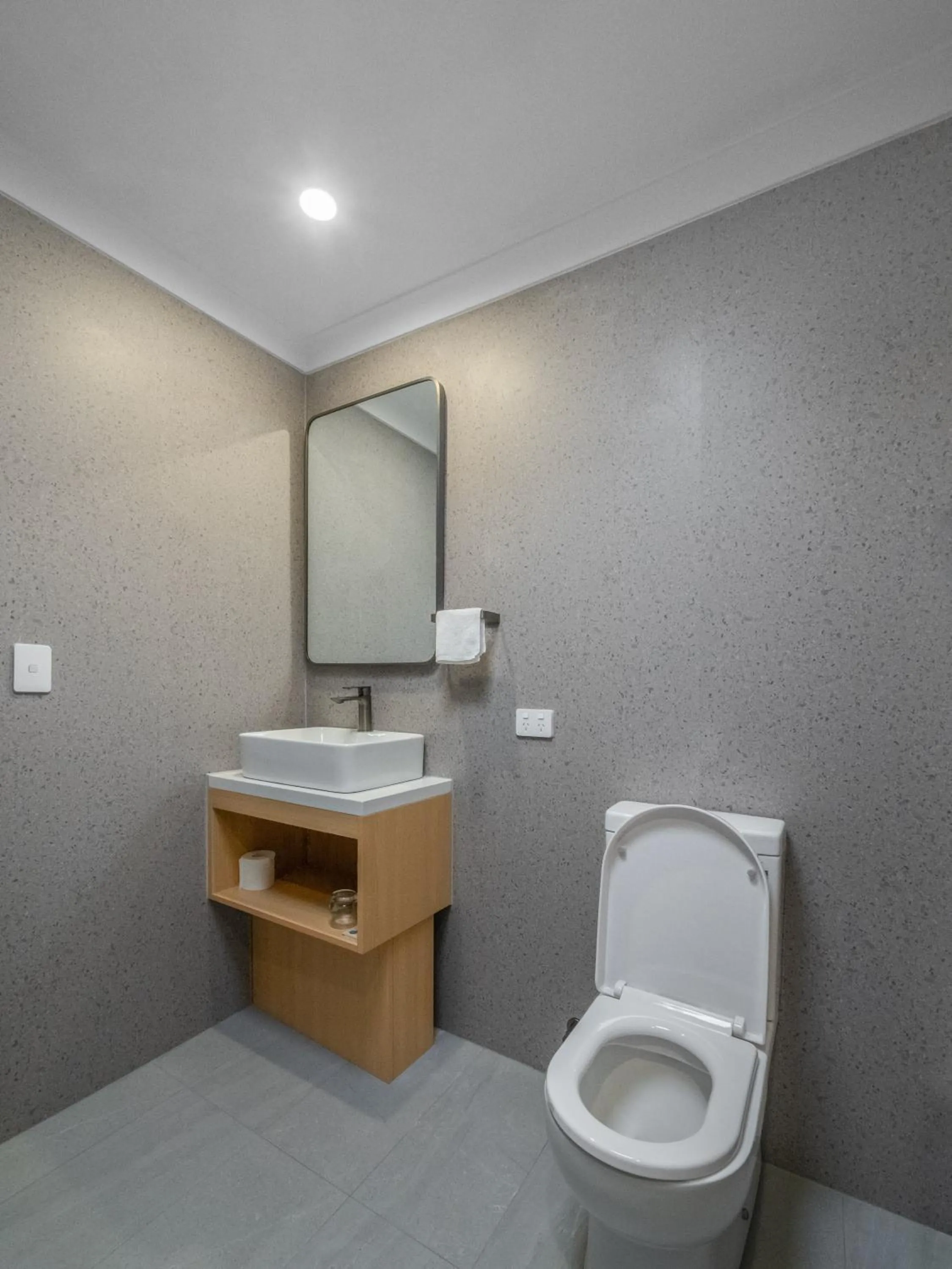 Bathroom in Spring Hill Inn