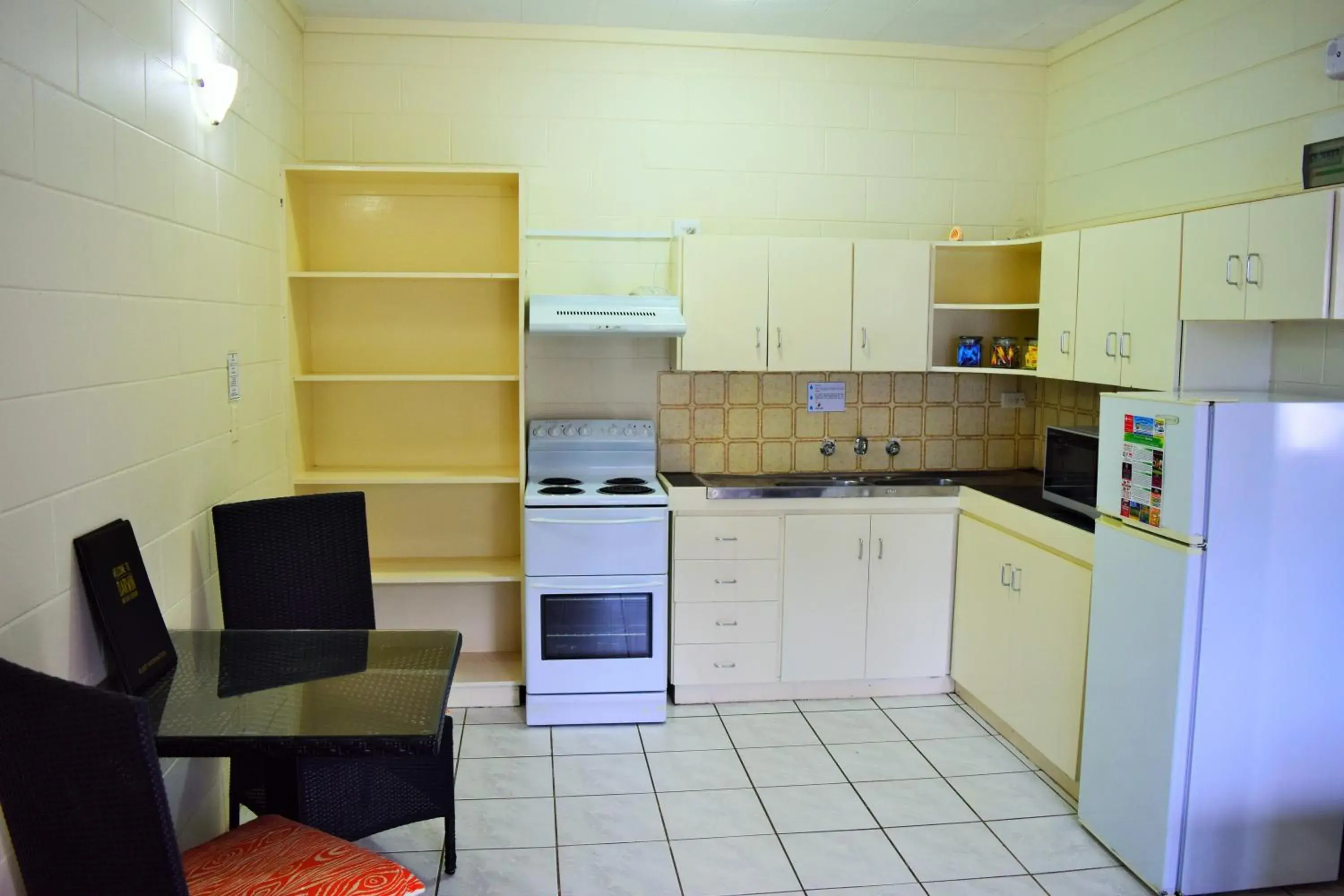 Two-Bedroom Apartment in Coconut Grove Holiday Apartments Two-Bedroom Apartment in Coconut Grove Holiday Apartments