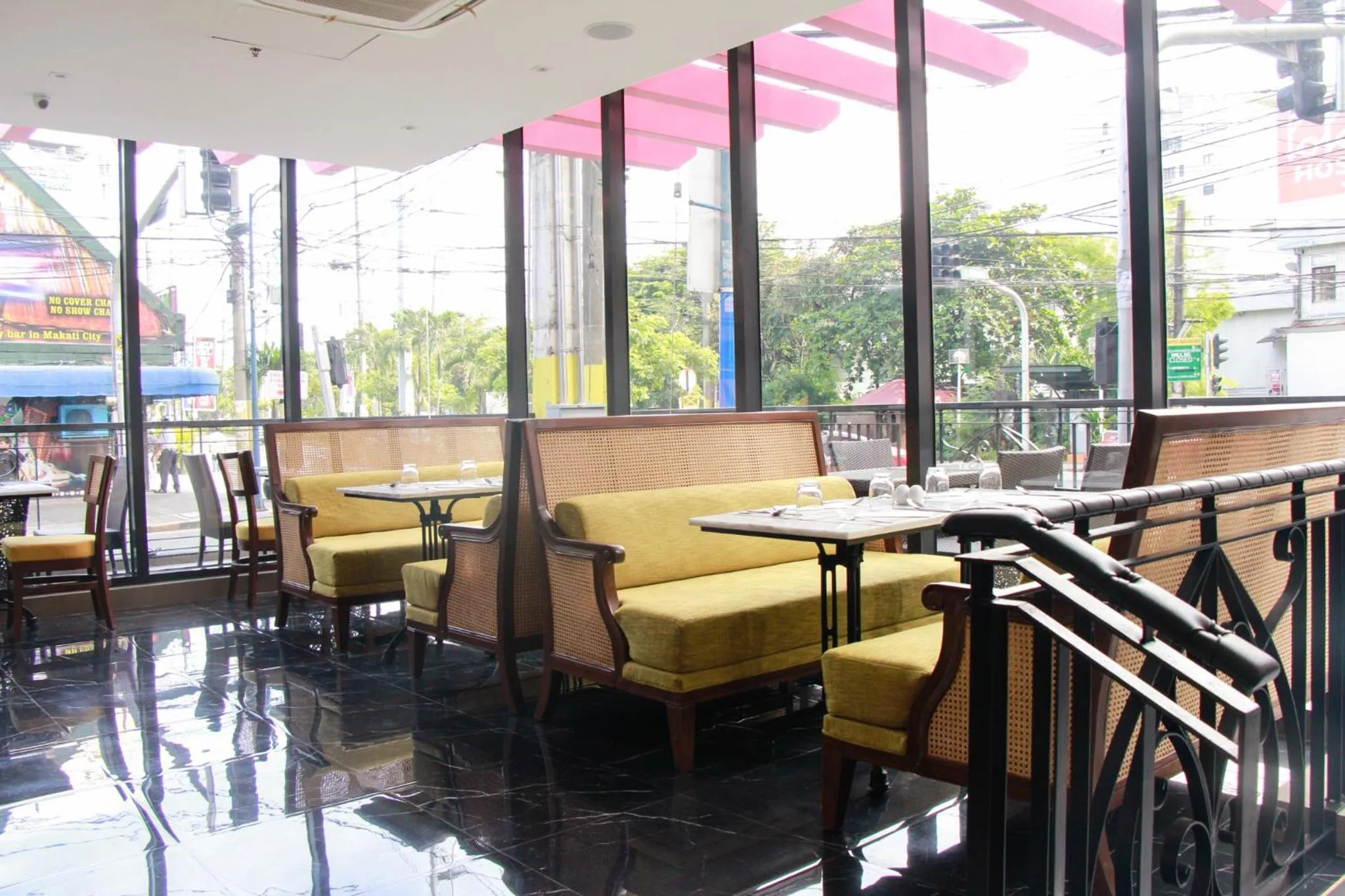 Restaurant/places to eat in 1898 Hotel Colonia En Las Filipinas