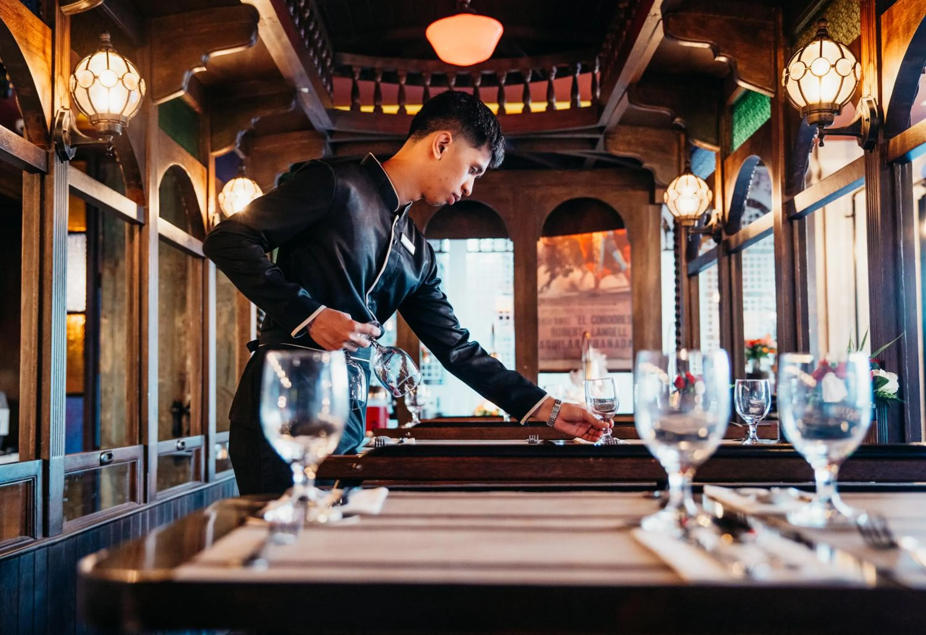 Breakfast in 1898 Hotel Colonia En Las Filipinas