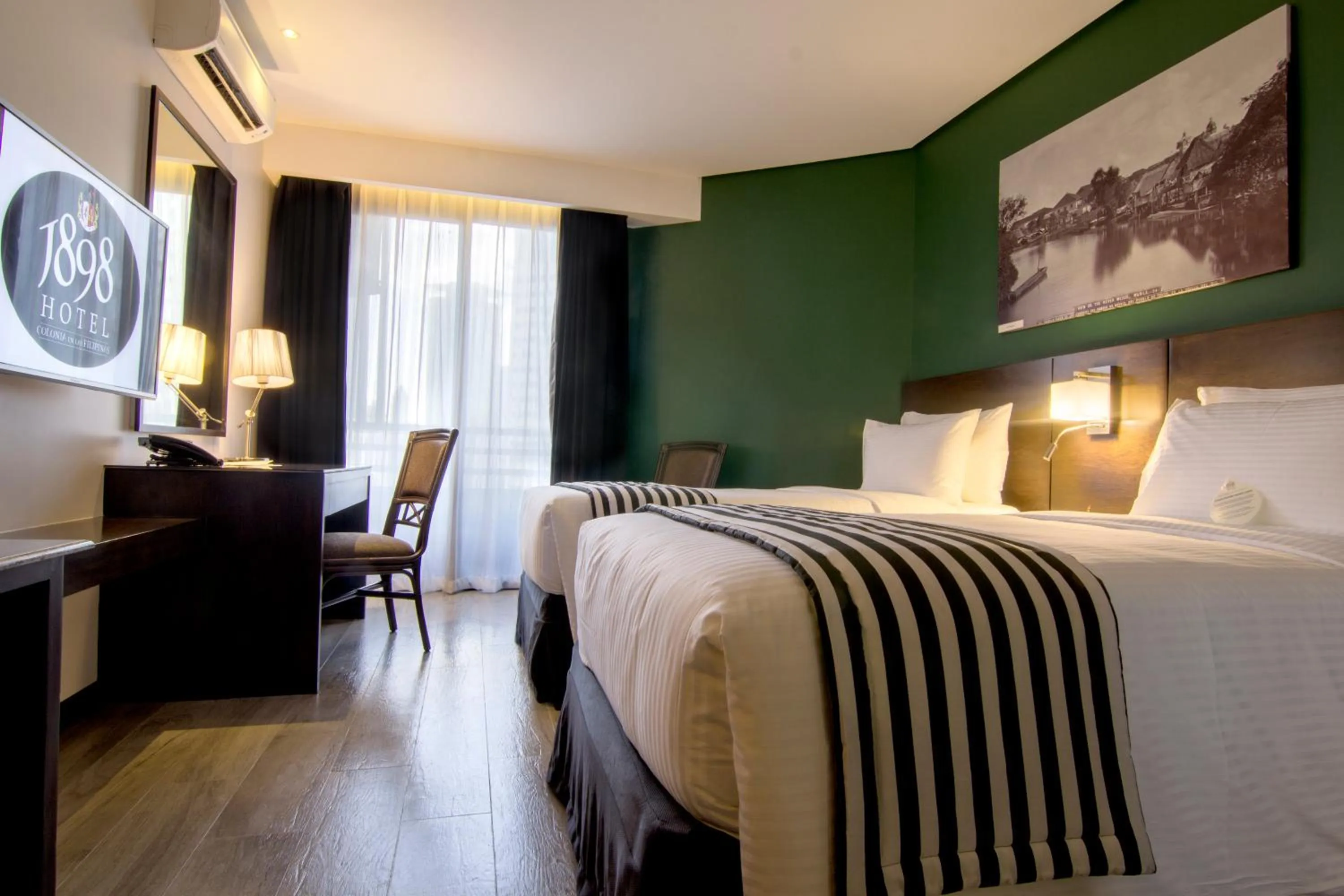 Bedroom, Bed in 1898 Hotel Colonia En Las Filipinas