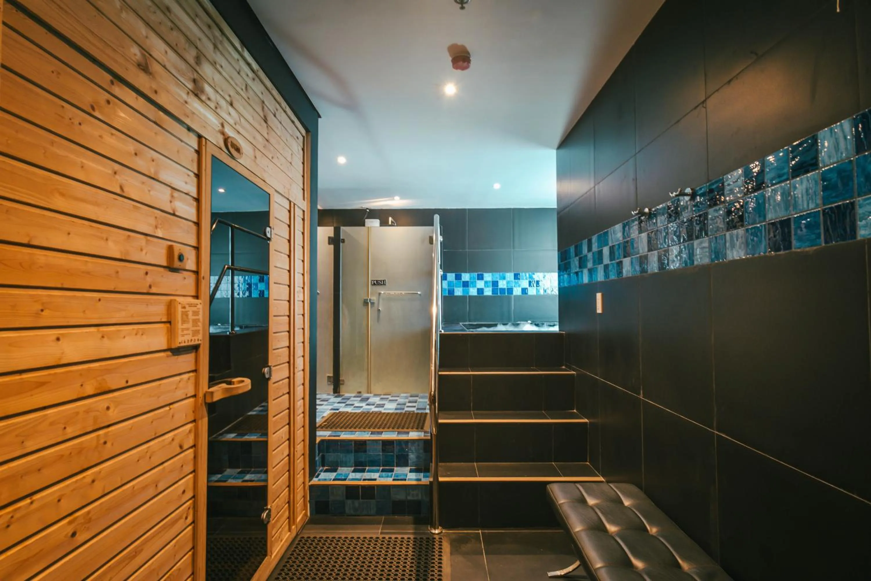 Spa and wellness centre/facilities in 1898 Hotel Colonia En Las Filipinas